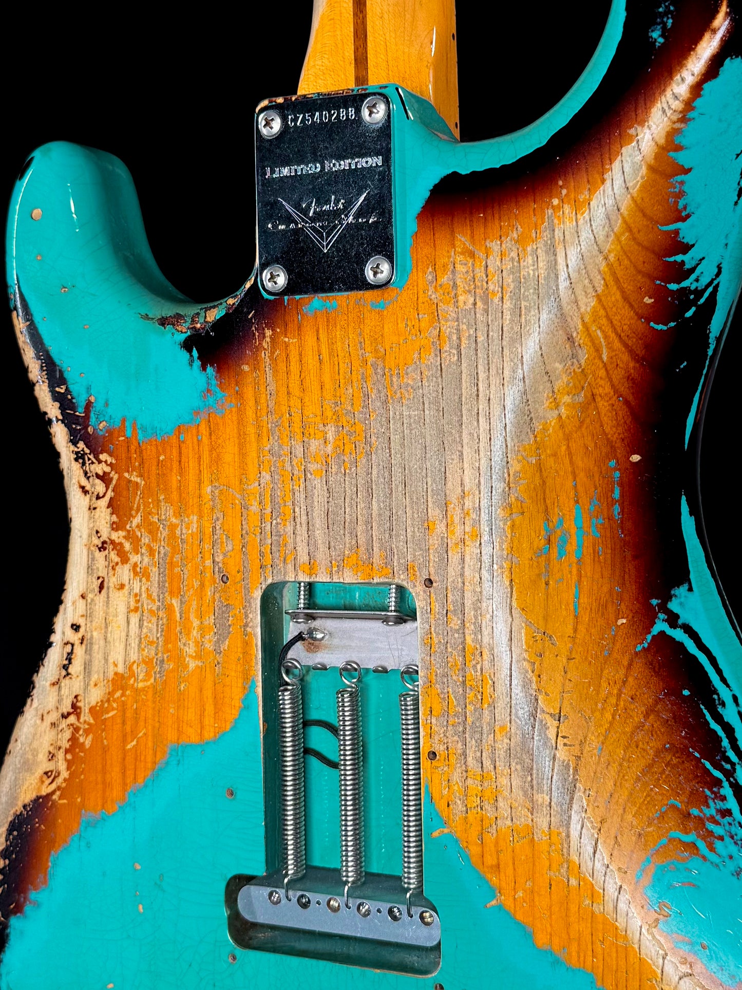 Fender Custom Shop NAMM 2018 LTD 57 Stratocaster Heavy Relic | Transparent Tahitian Turquoise Over Two-Tone Sunburst