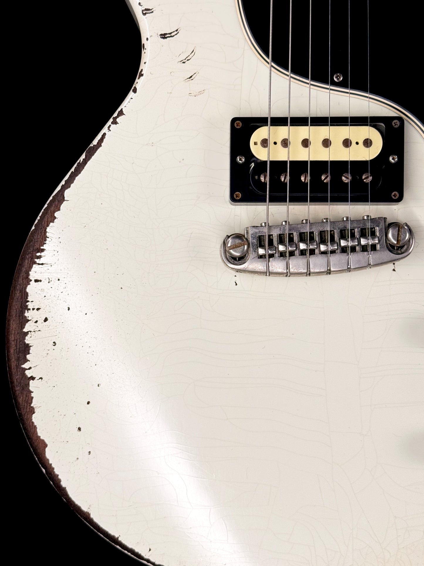 Rock N Roll Relics Thunders | Aged White