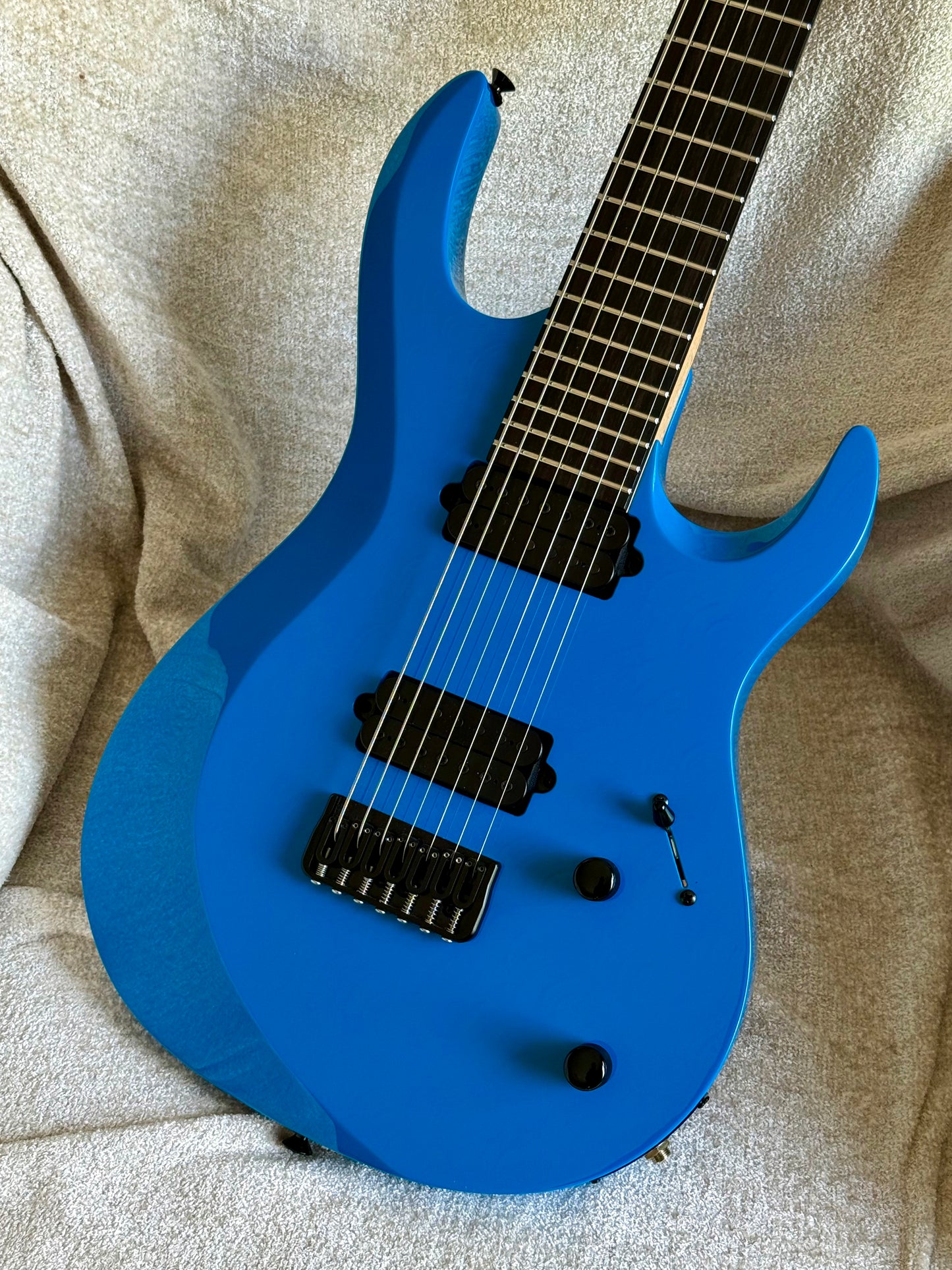 Kiesel Aries 7 Baritone | Grabber Blue