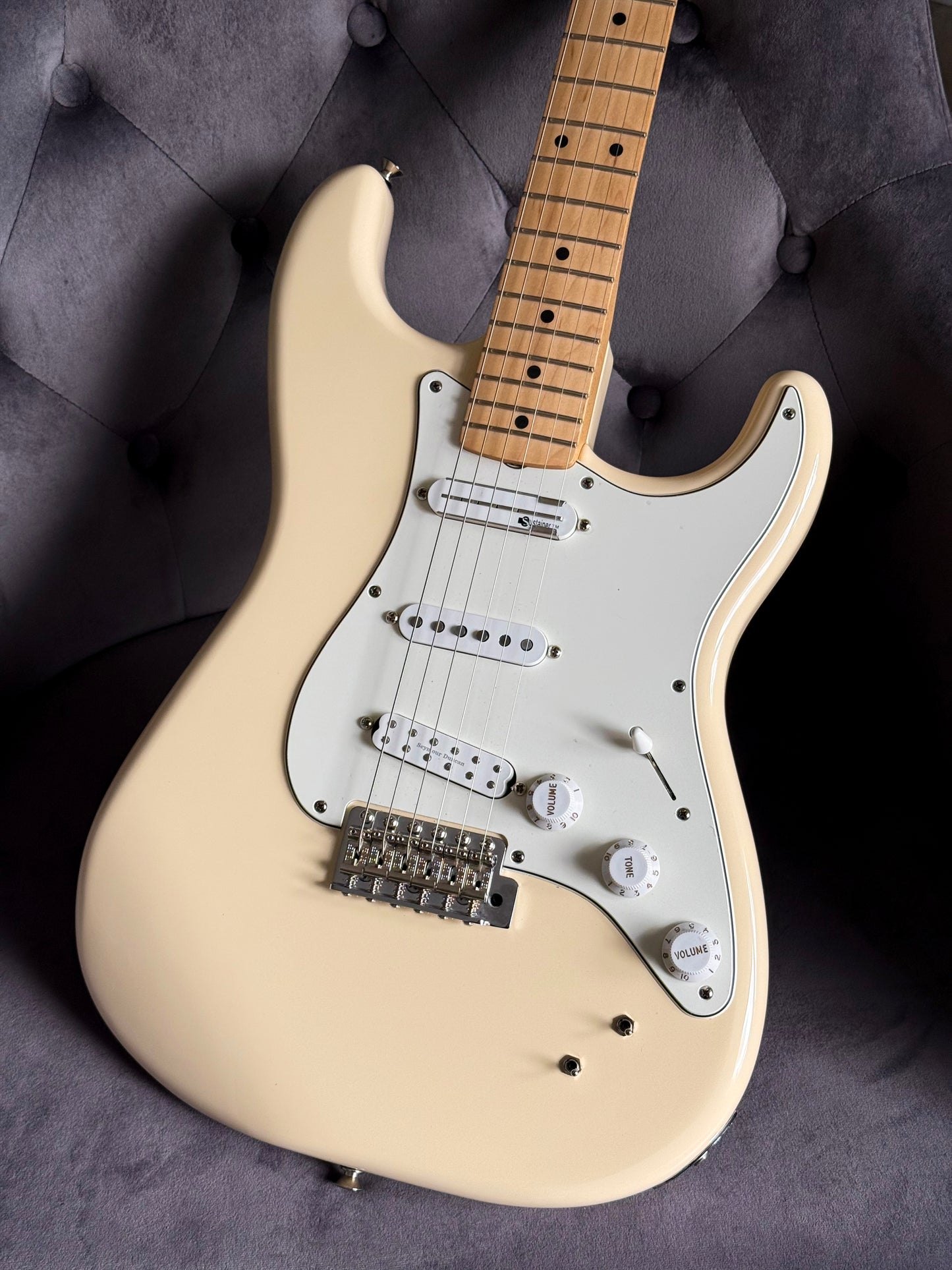Fender EOB Ed O'Brien Sustainer Stratocaster | Olympic White