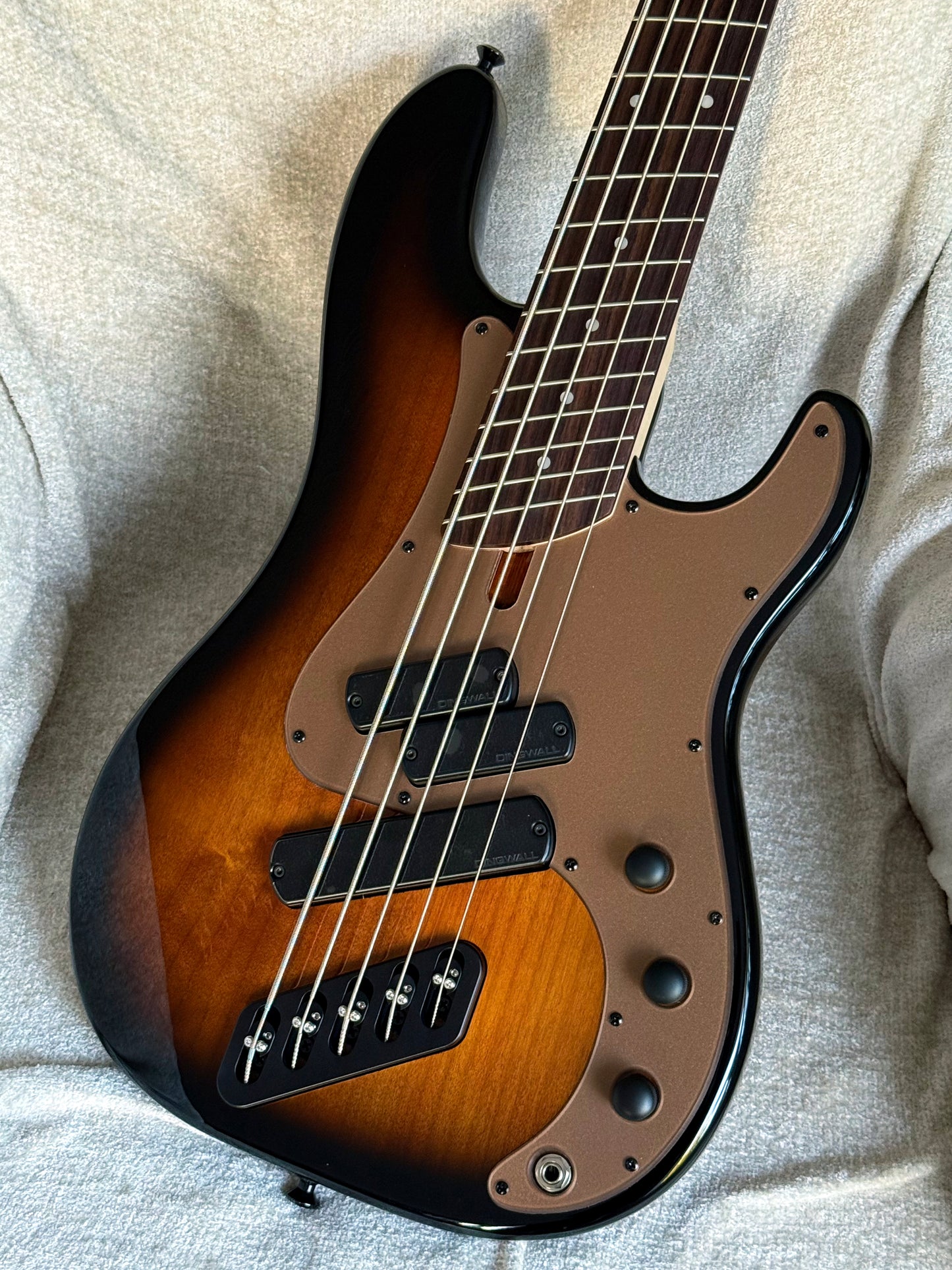 Dingwall Guitars SP1 5 String | Gloss Vintageburst