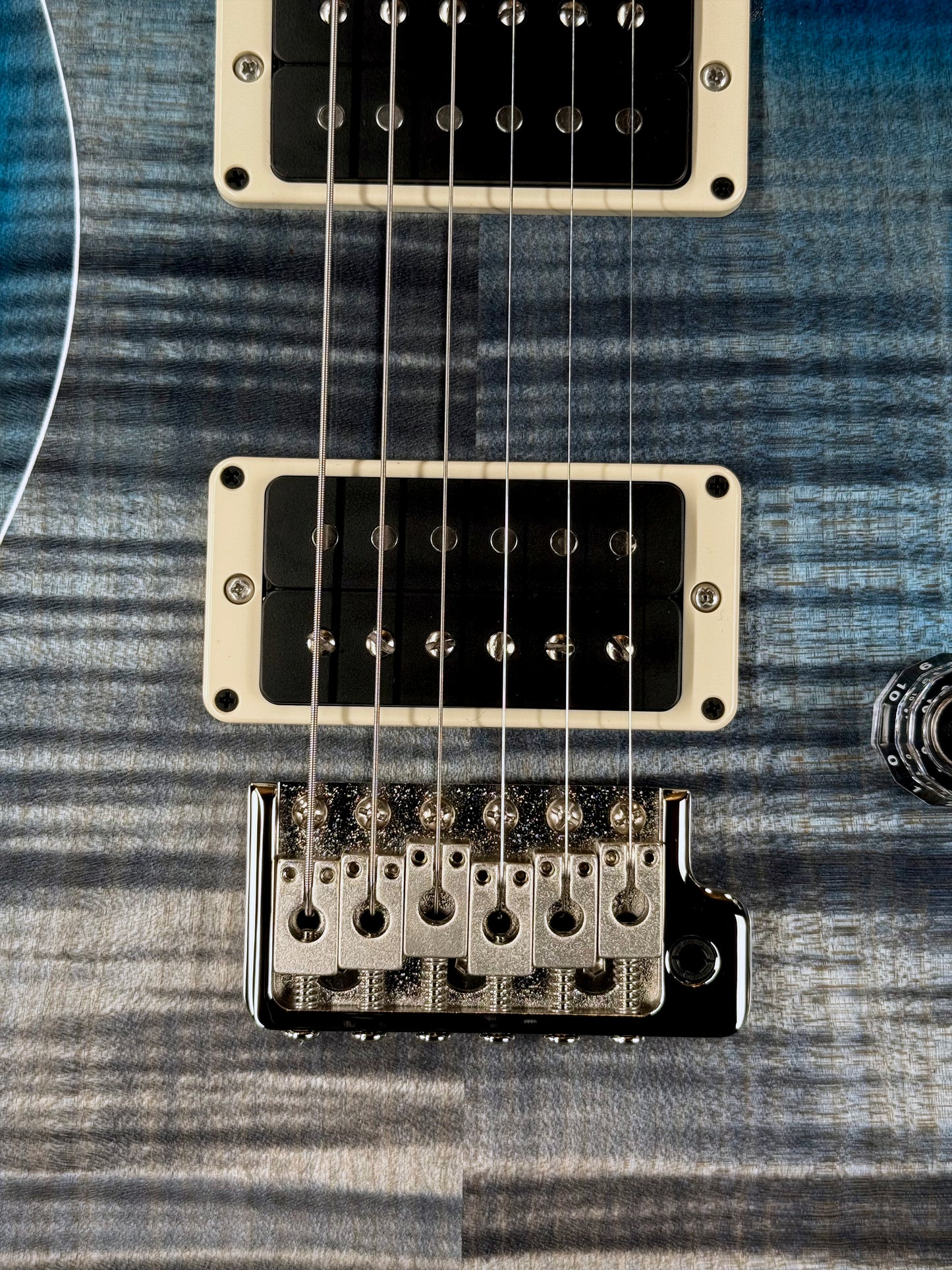 PRS S2 Custom 24 | Faded Gray Black Blue Burst