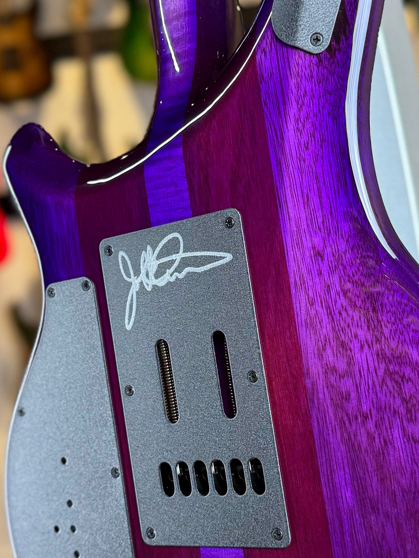 Ernie Ball Music Man Majesty 6 BFR | Wolf's Bane