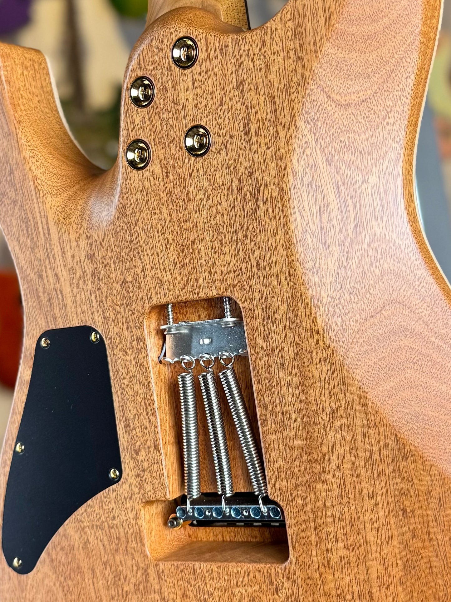 Suhr Andre Nieri Signature Modern | Satin Black/Natural Back