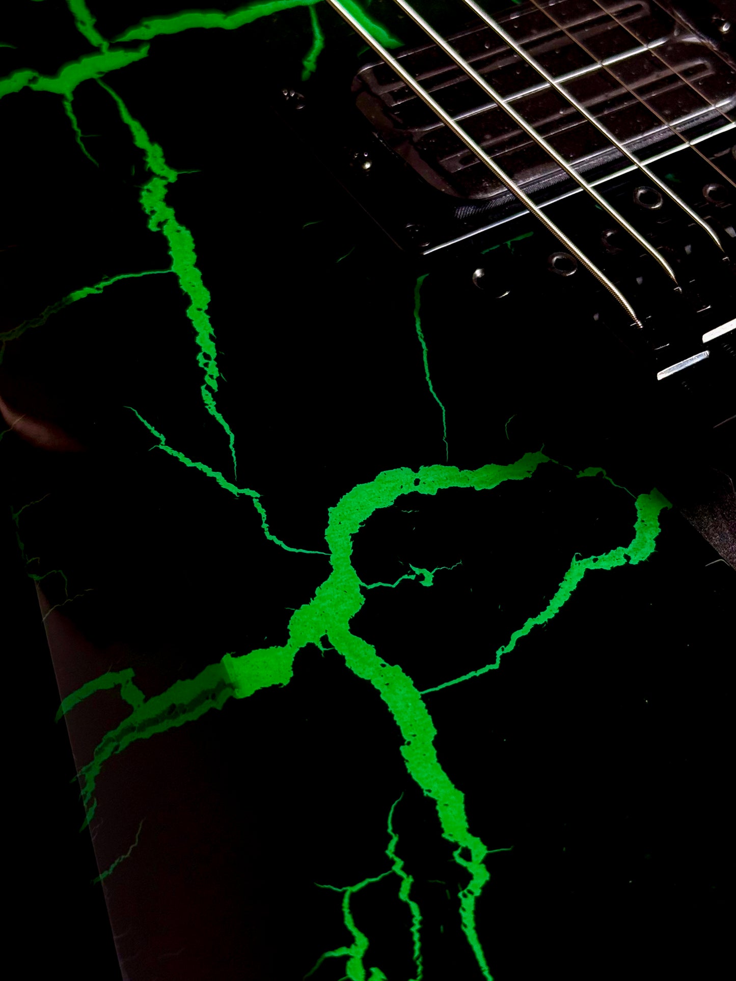 Dunable Asteroid DE | Black/Green Crackle