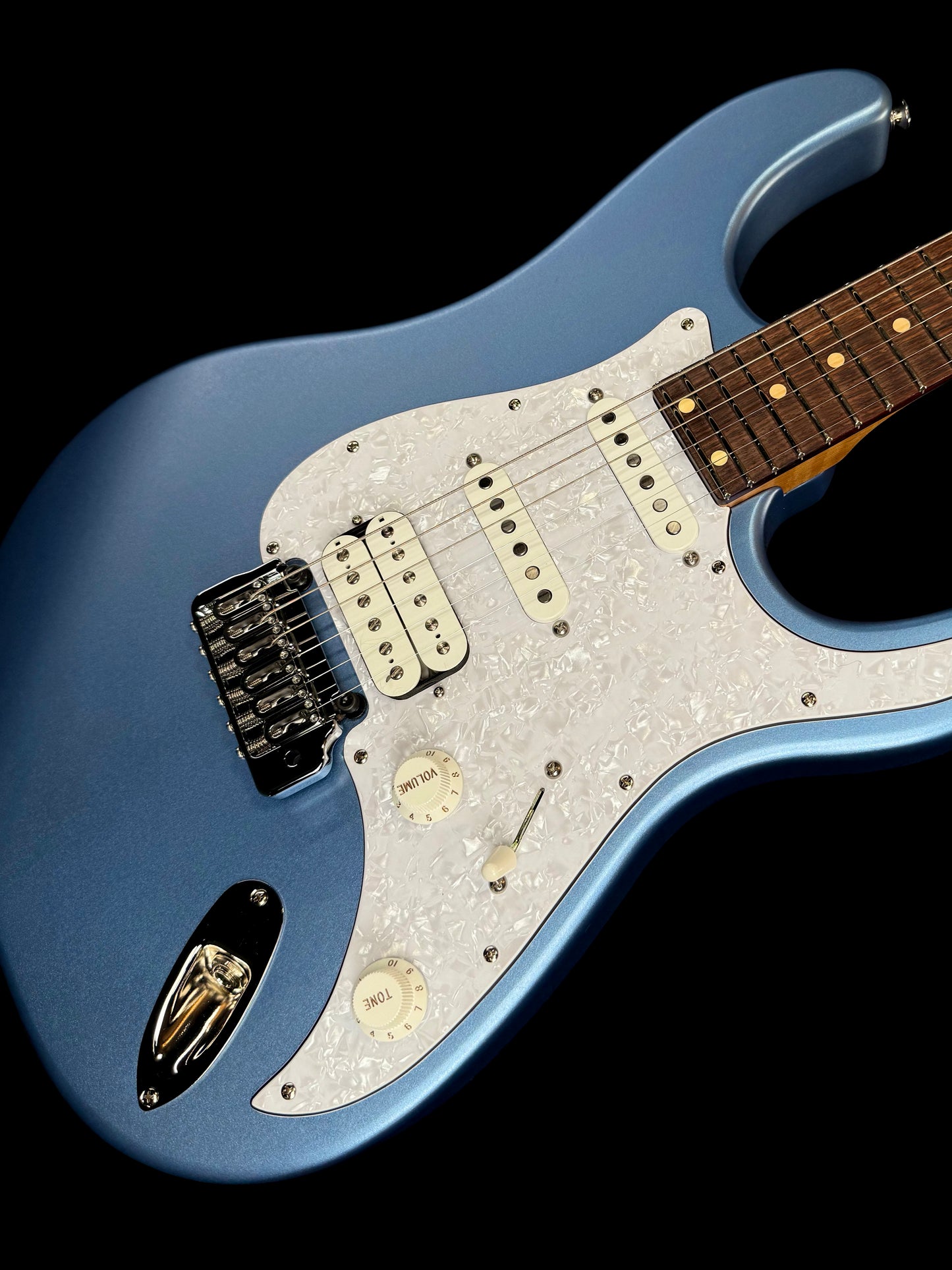 LSL Instruments Saticoy 24 One B | Satin Pelham Blue