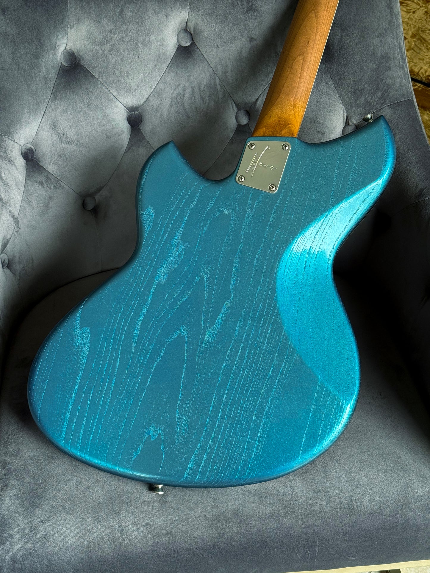 Novo Guitars Miris J Custom | Lake Placid Blue