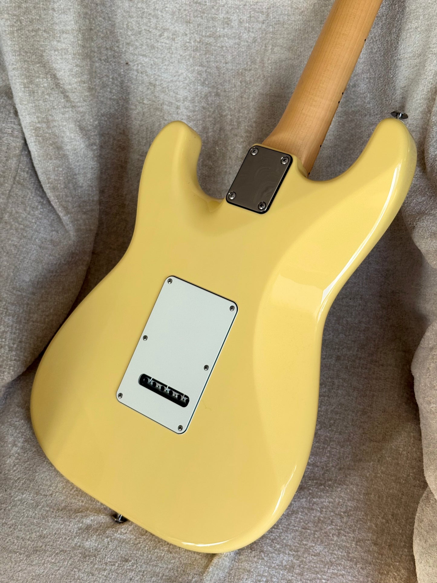 Suhr Classic S | Vintage Yellow