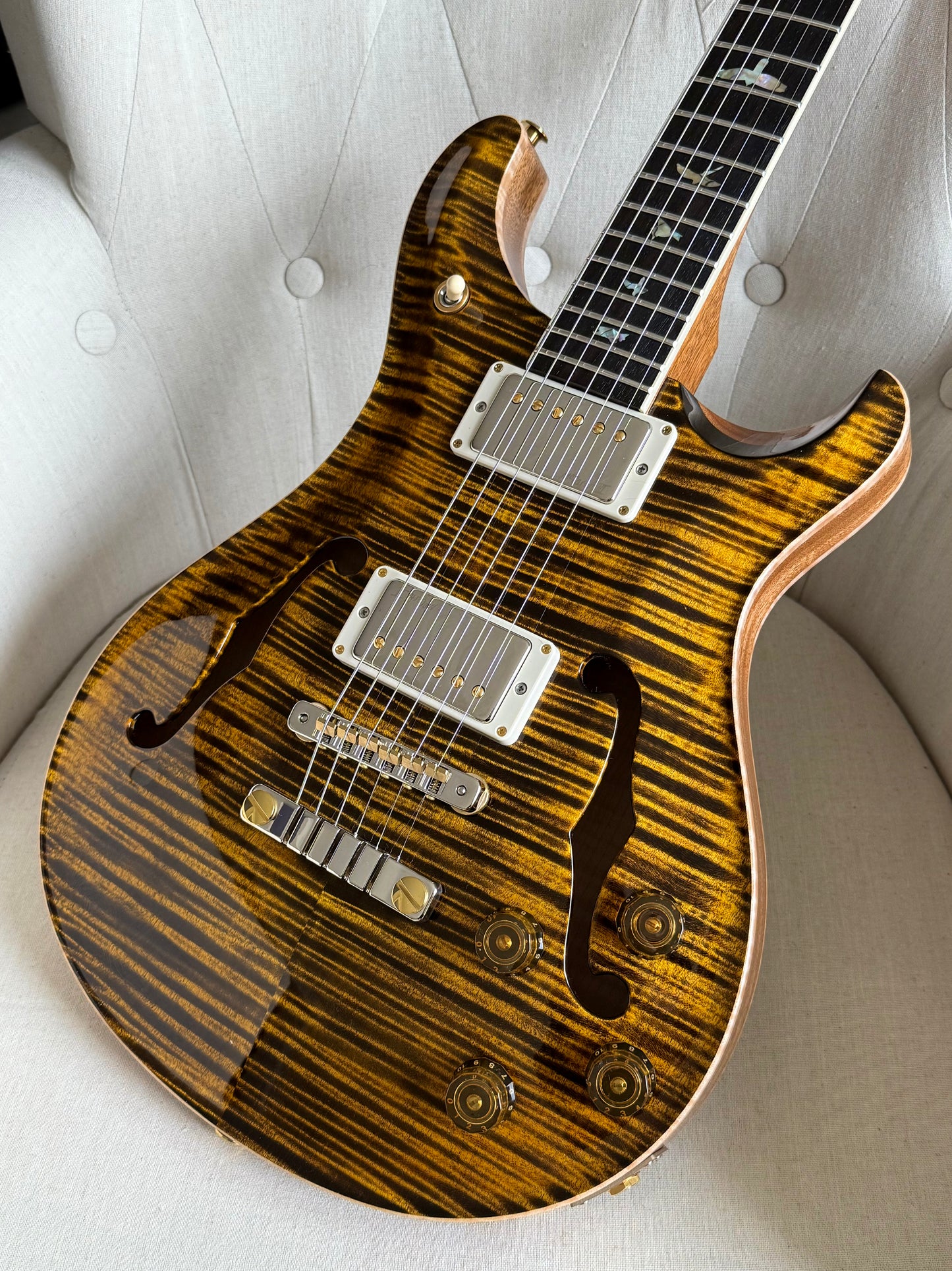 PRS McCarty 594 Hollowbody II "10 Top" | Yellow Tiger