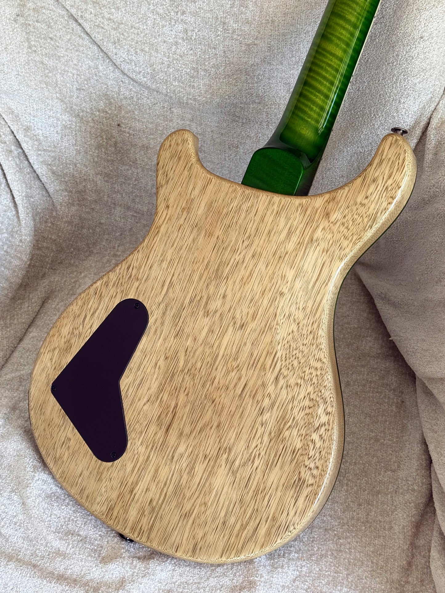 PRS McCarty "10 Top" Wood Library Quilt | Eriza Verde Smokeburst Natural Back