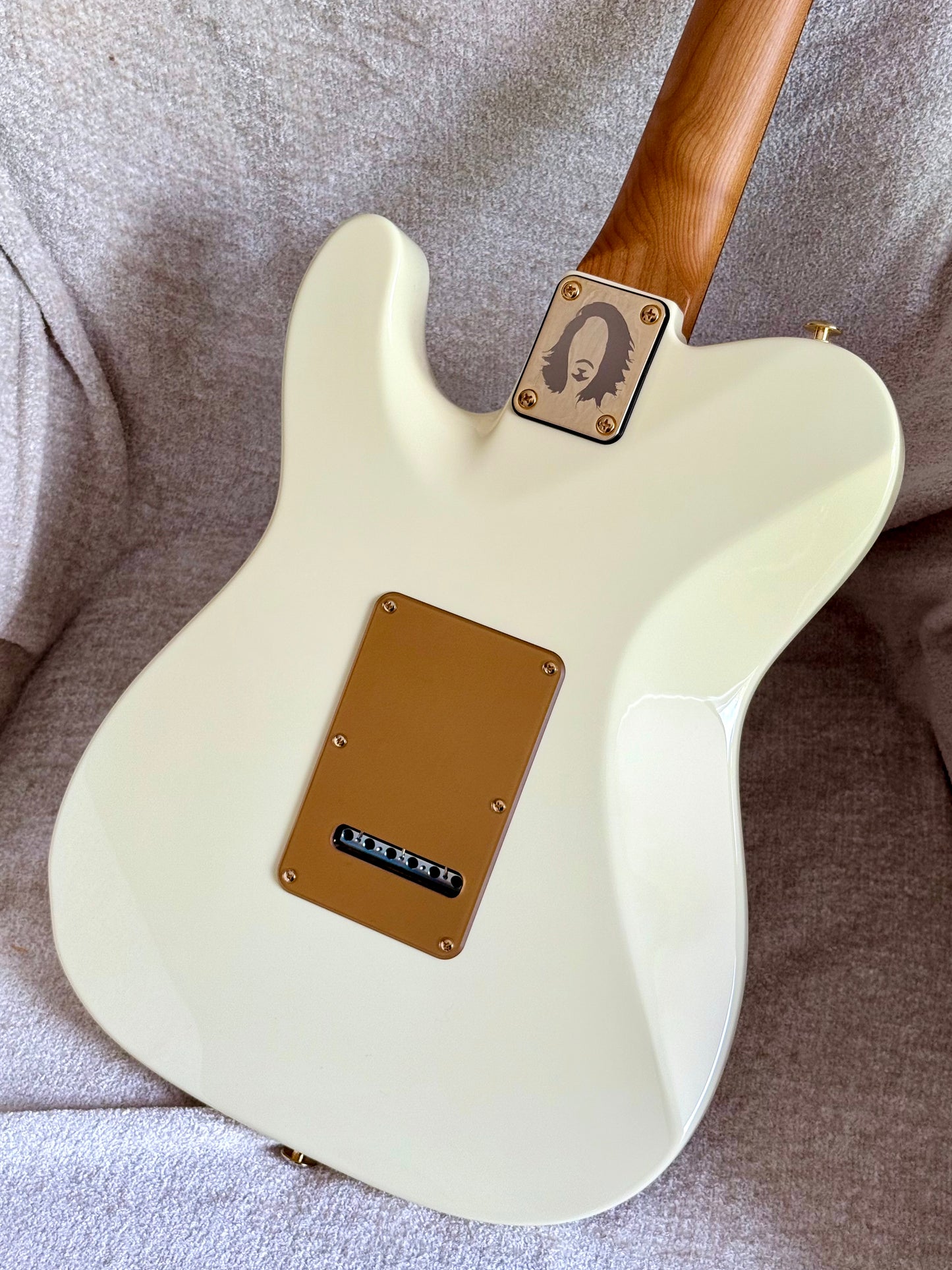 Suhr Mateus Asato Classic T Signature Series | 'MA' White