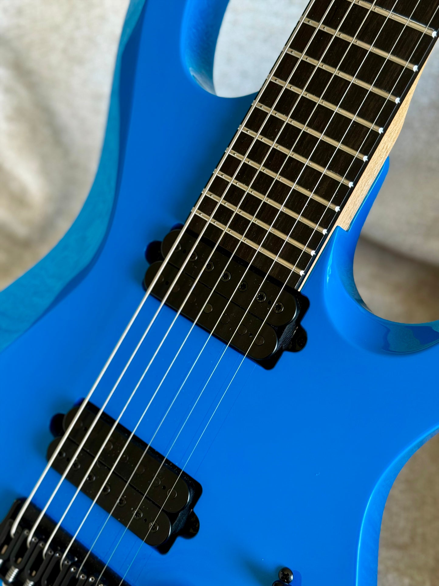Kiesel Aries 7 Baritone | Grabber Blue