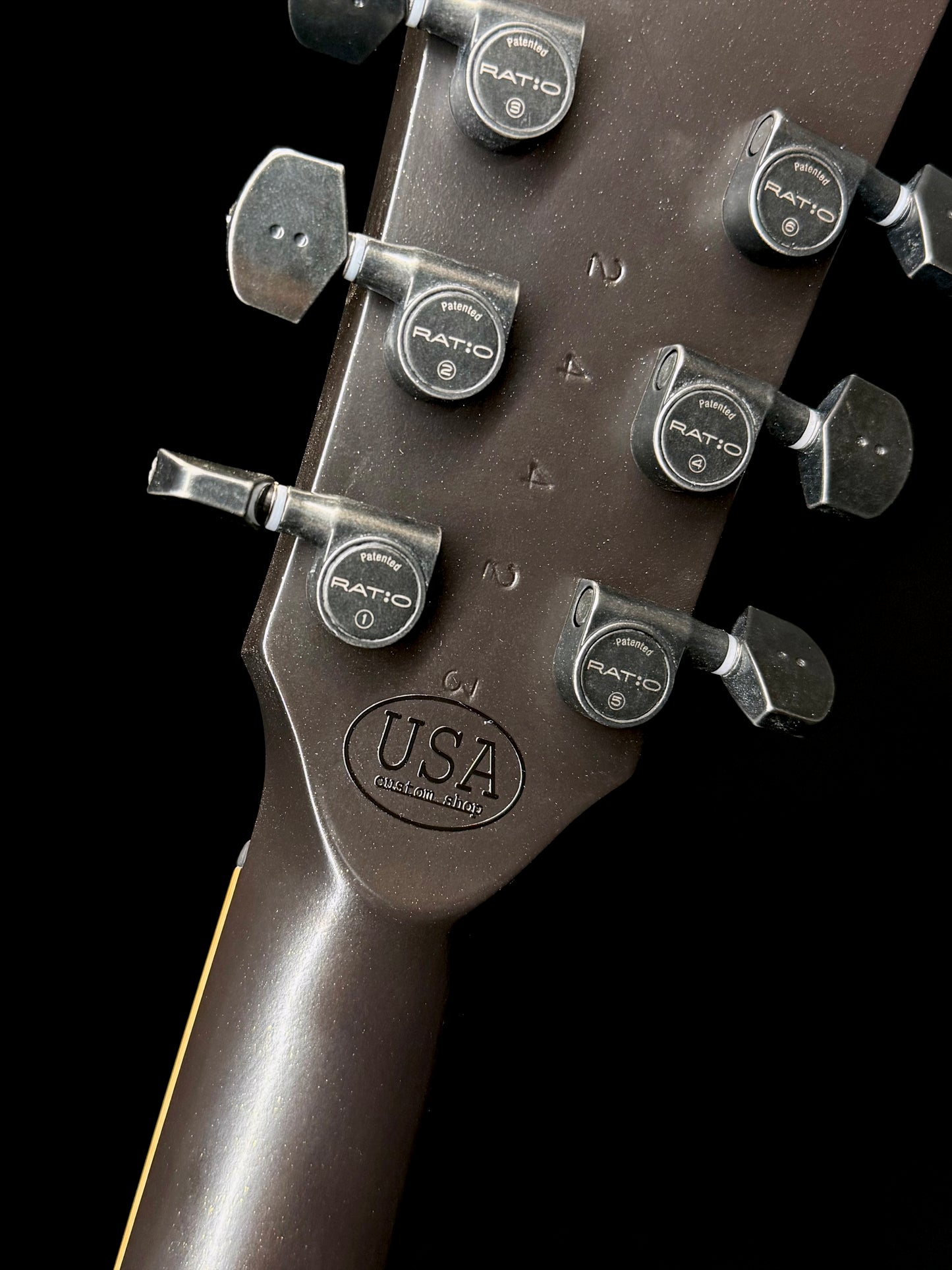 Dunable Gnarwhal USA Custom Shop | Black with Cream Pore Fill