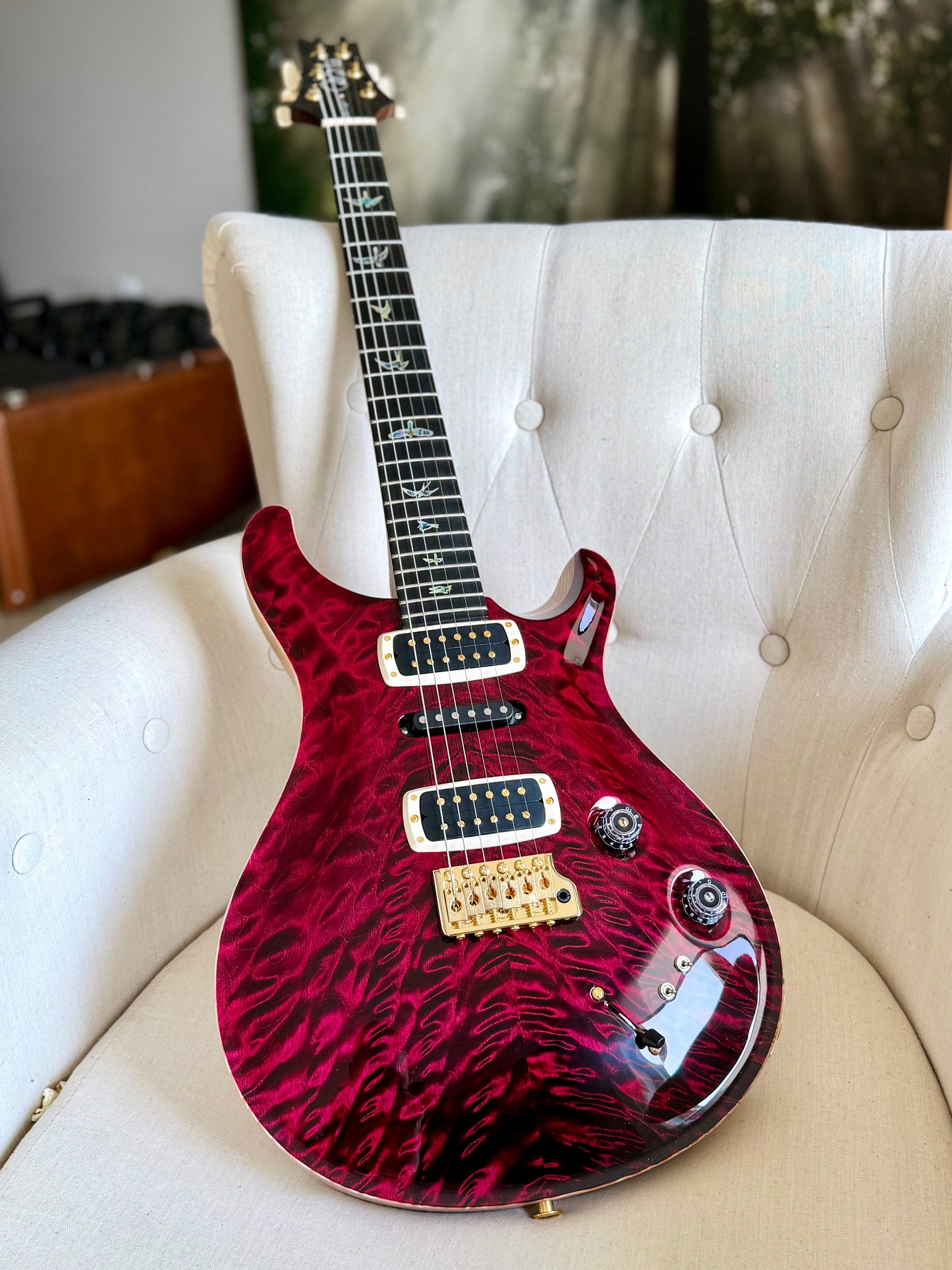 PRS Modern Eagle V "10 Top" Wood Library | Red Tiger