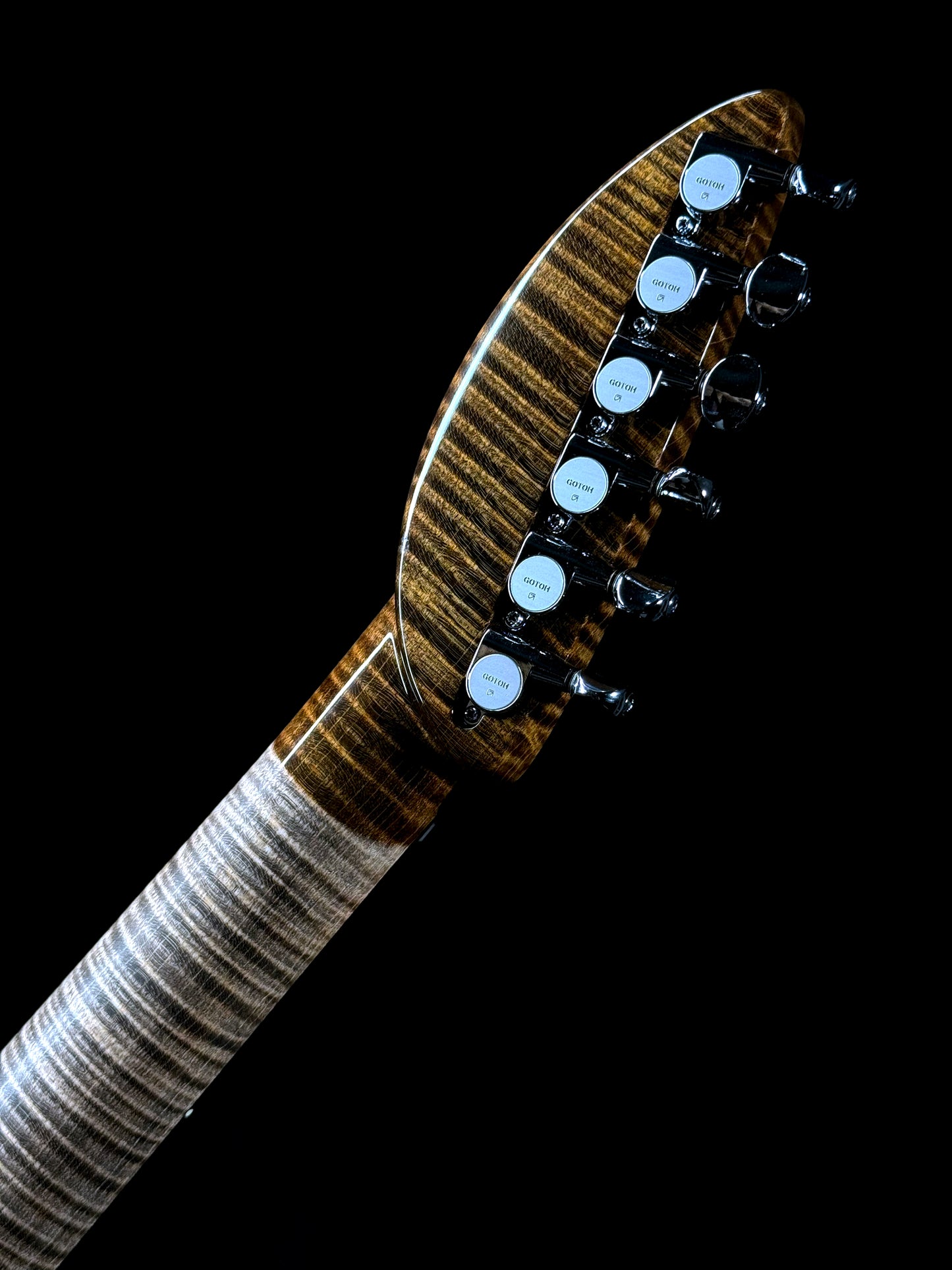 Teuffel Niwa Prodigy #15 | Amati Dark Brown Sunburst