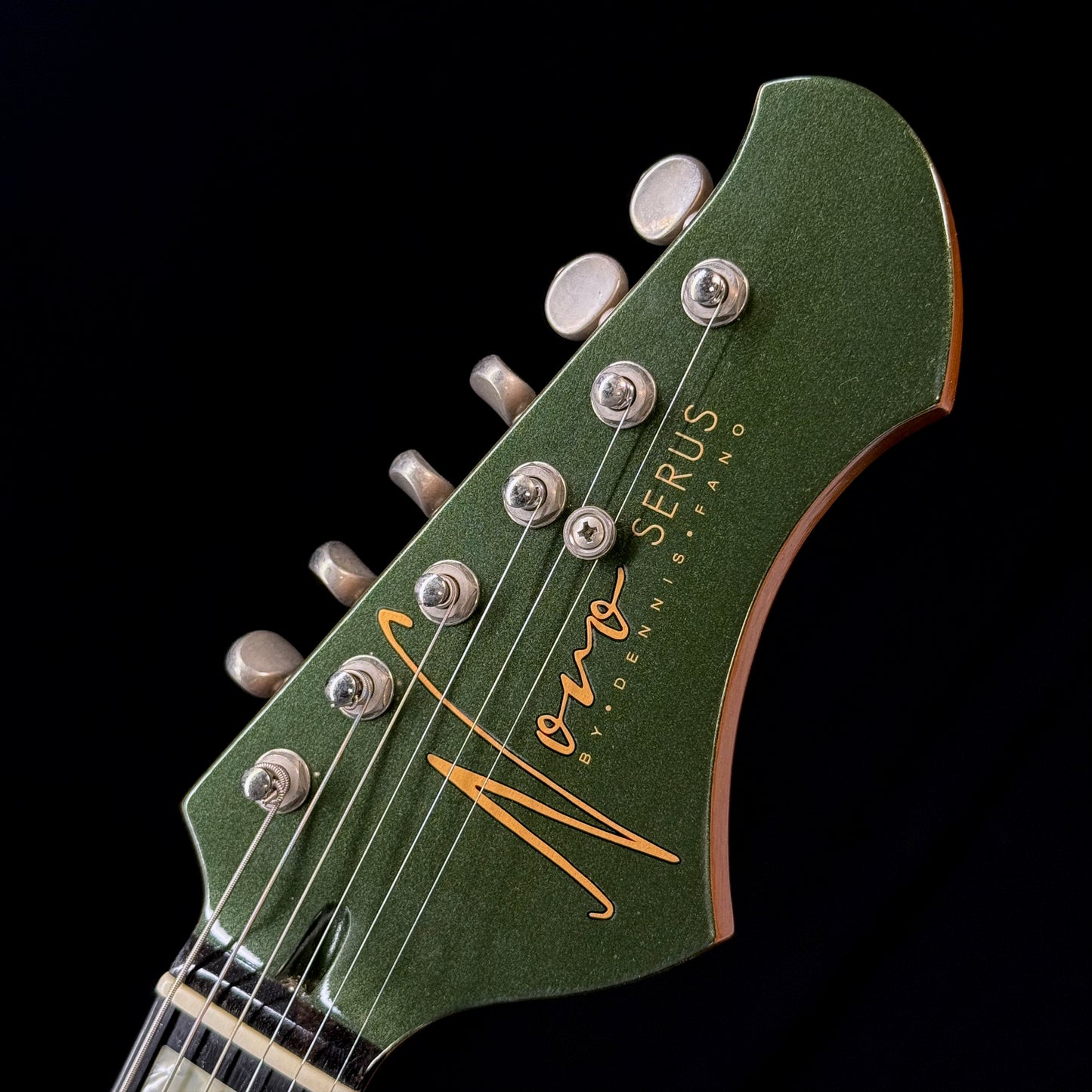 Novo Guitars Serus J Custom | Cadillac Green