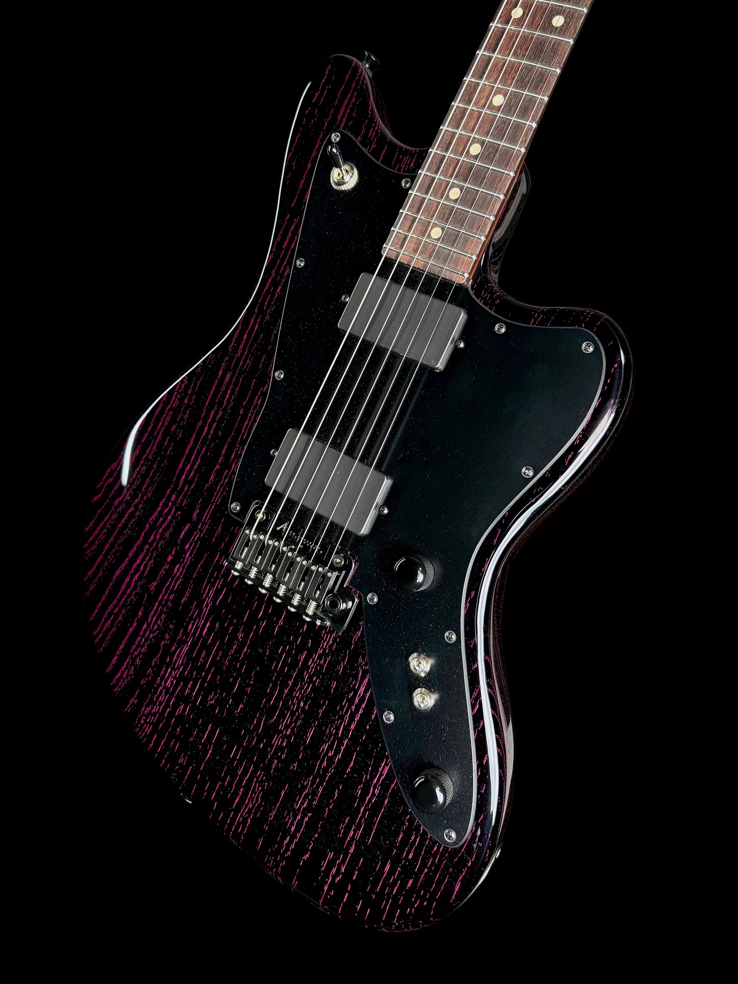 Tom Anderson Raven Classic | Black with Magenta Dog Hair