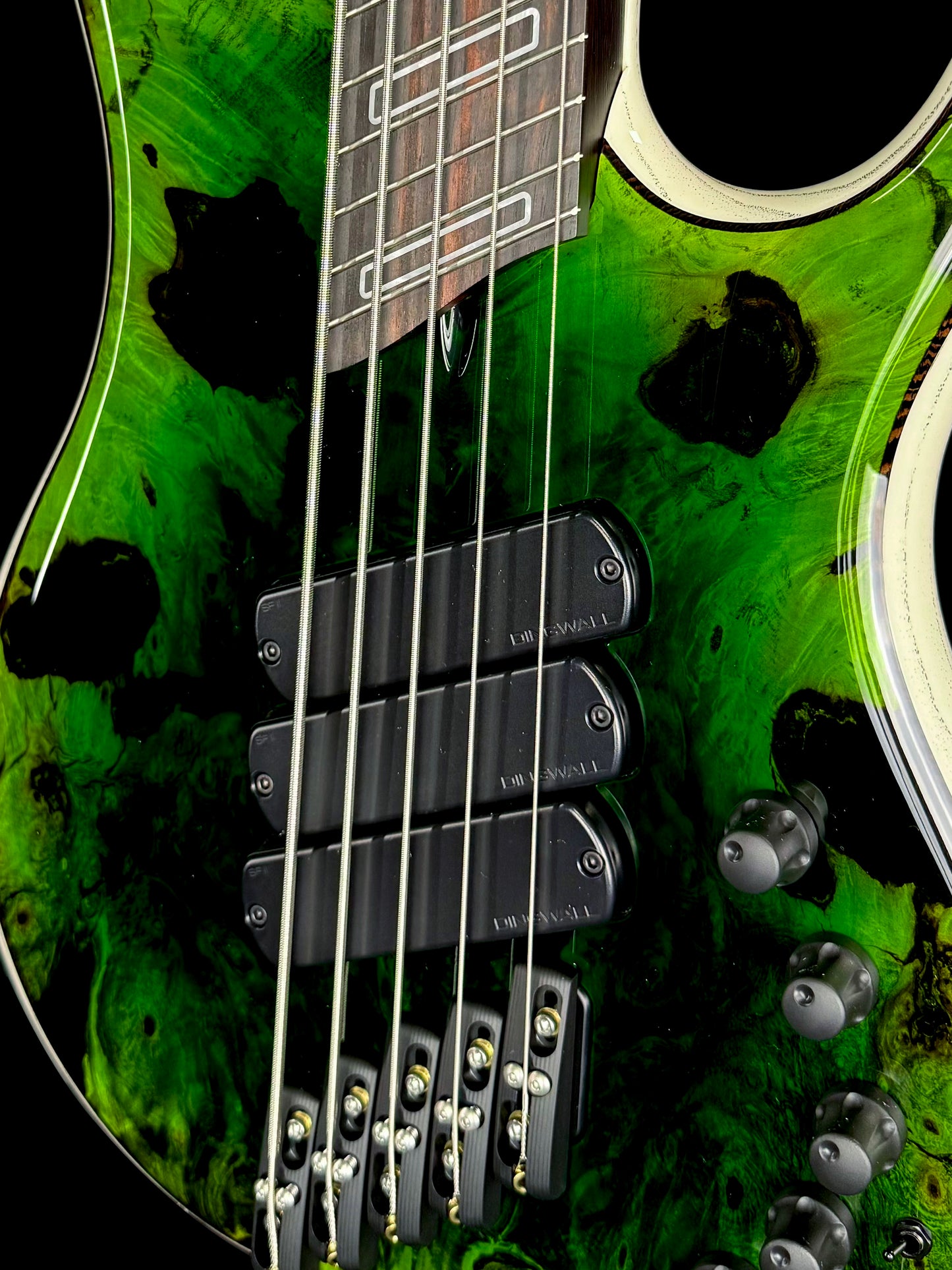 Dingwall Guitars Custom Shop Z3 5 String | Trans Green Reverse Burst