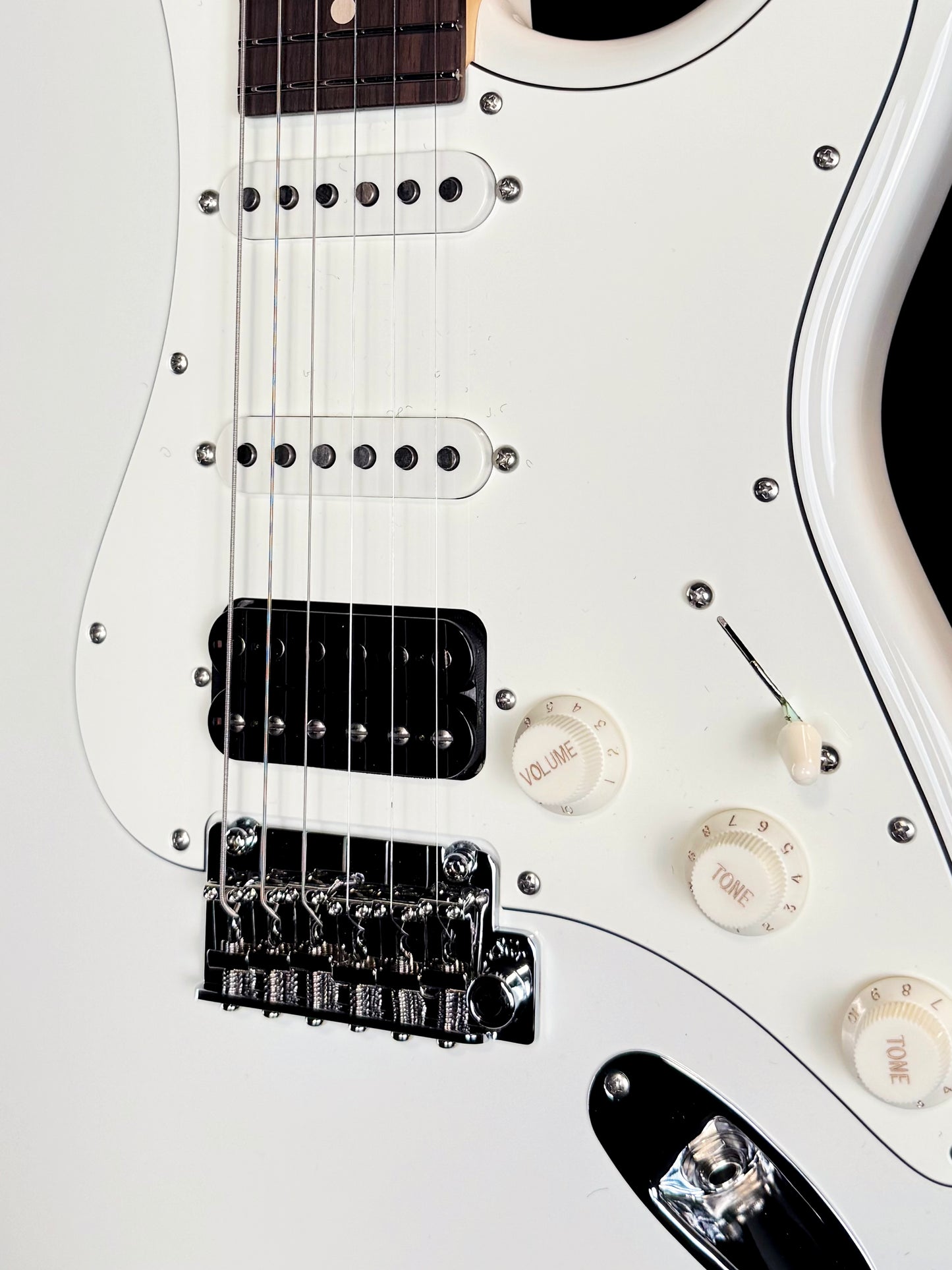 Suhr Classic S | Olympic White