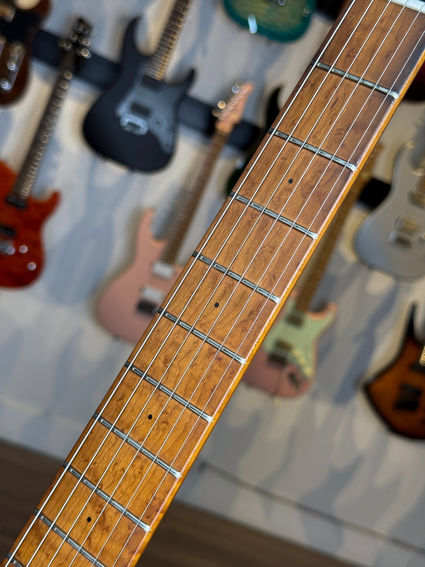 Dunable Minotaur USA Custom Shop | Faint Dark Tobacco