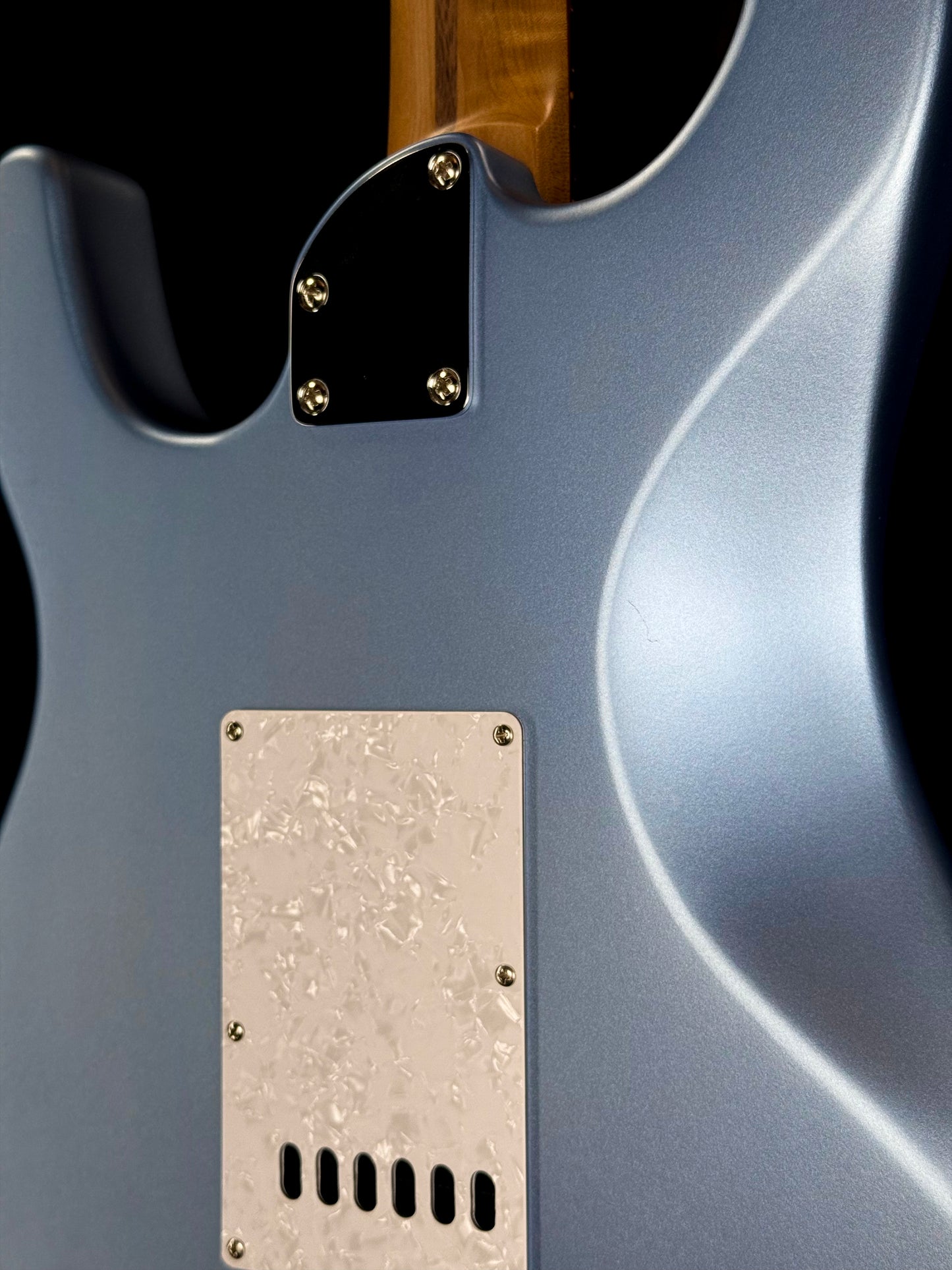 LSL Instruments Saticoy 24 One B | Satin Pelham Blue