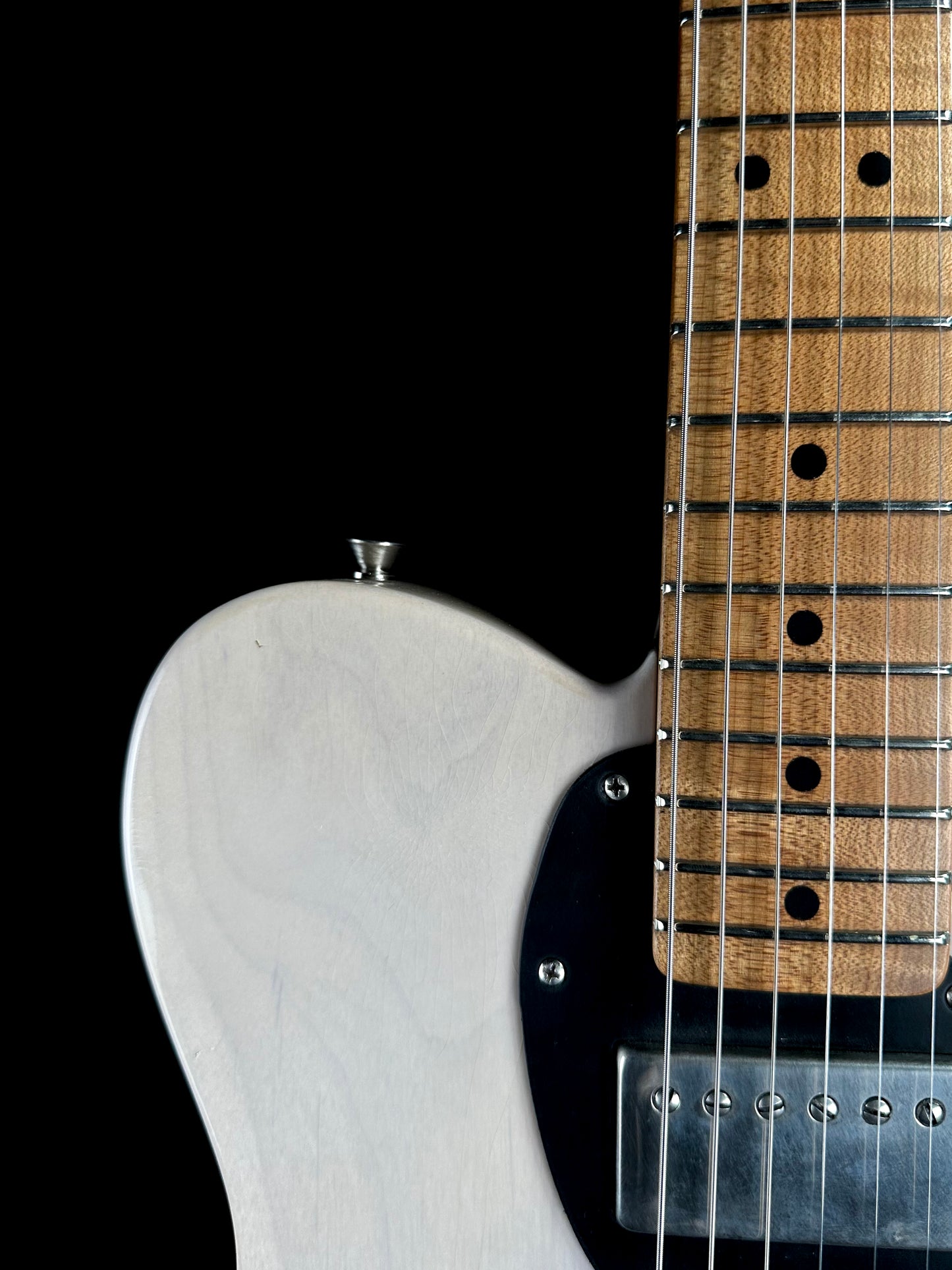 LSL Instruments Bad Bone 2 | Vintage Cream