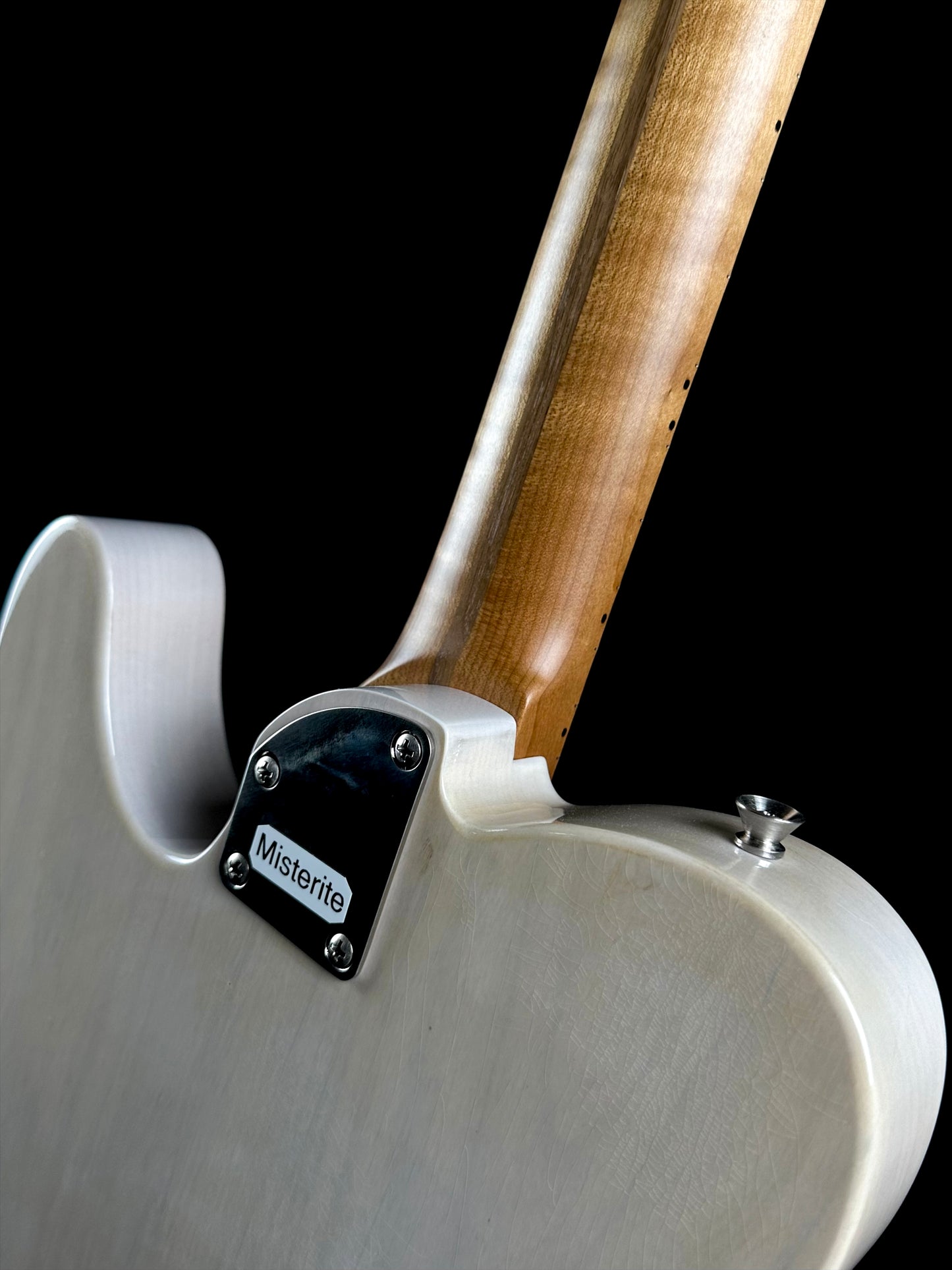 LSL Instruments Bad Bone 2 | Vintage Cream
