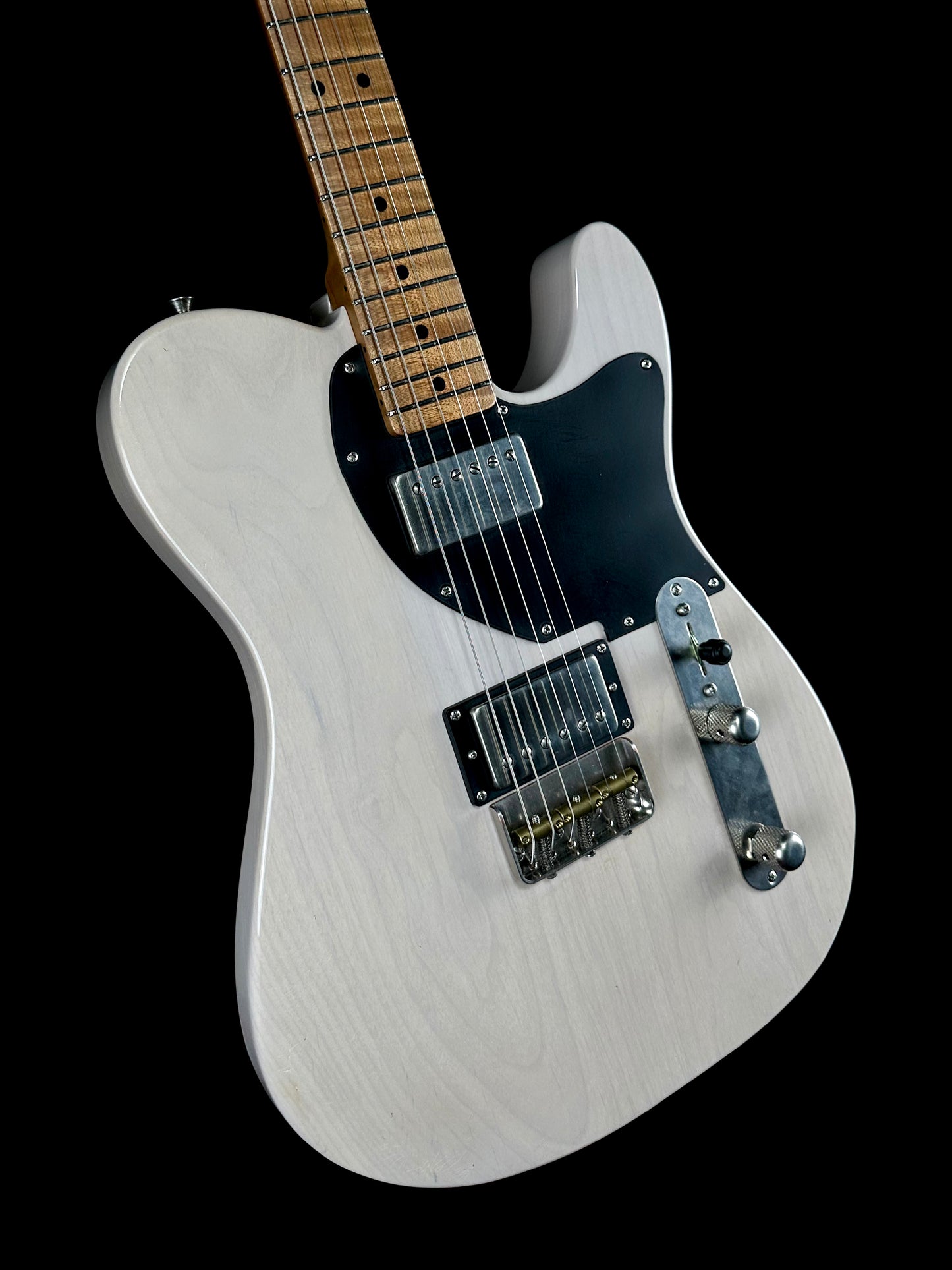 LSL Instruments Bad Bone 2 | Vintage Cream