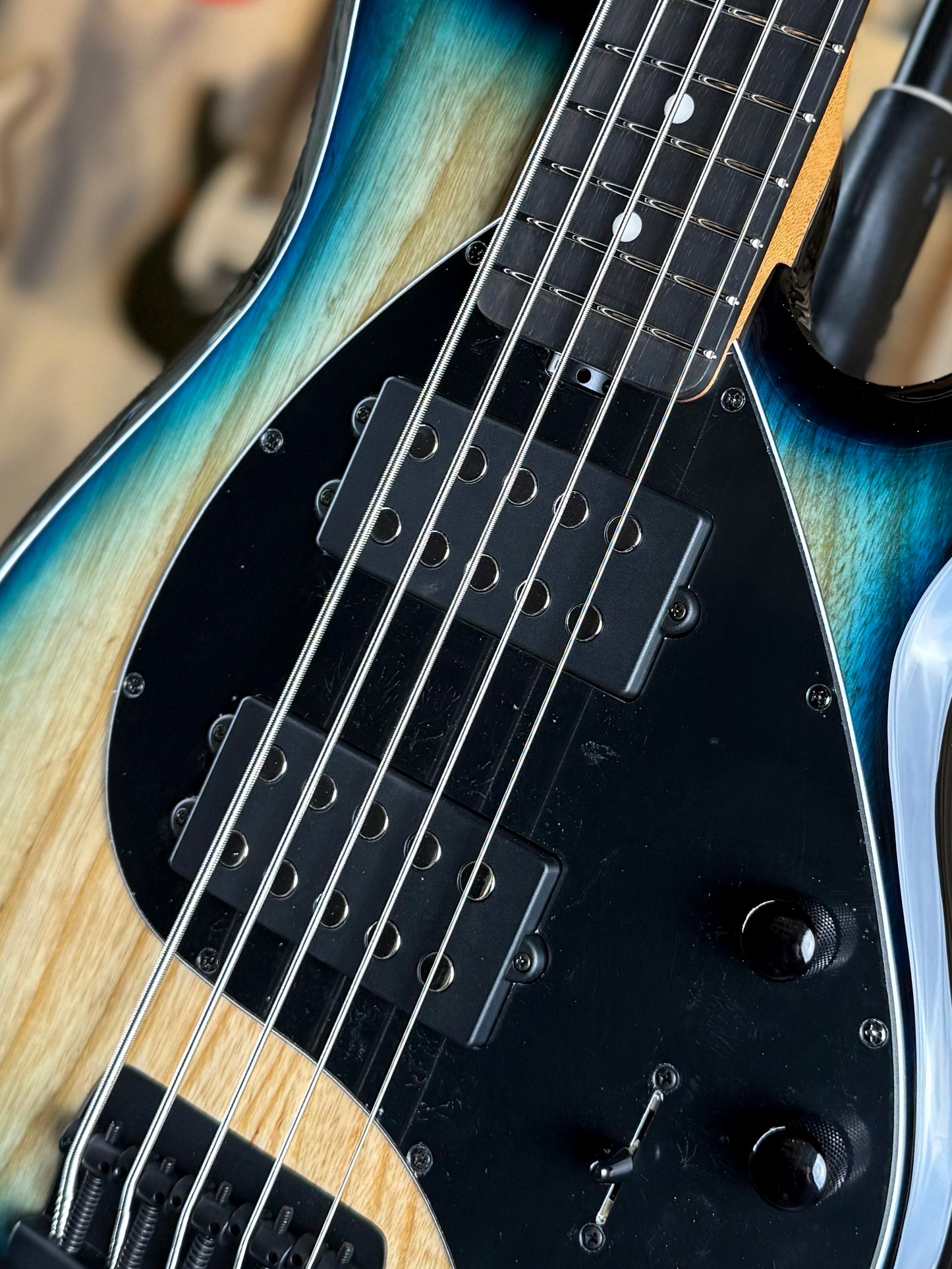 Ernie Ball Music Man Stingray 5 Special HH | Mean Blue Burst