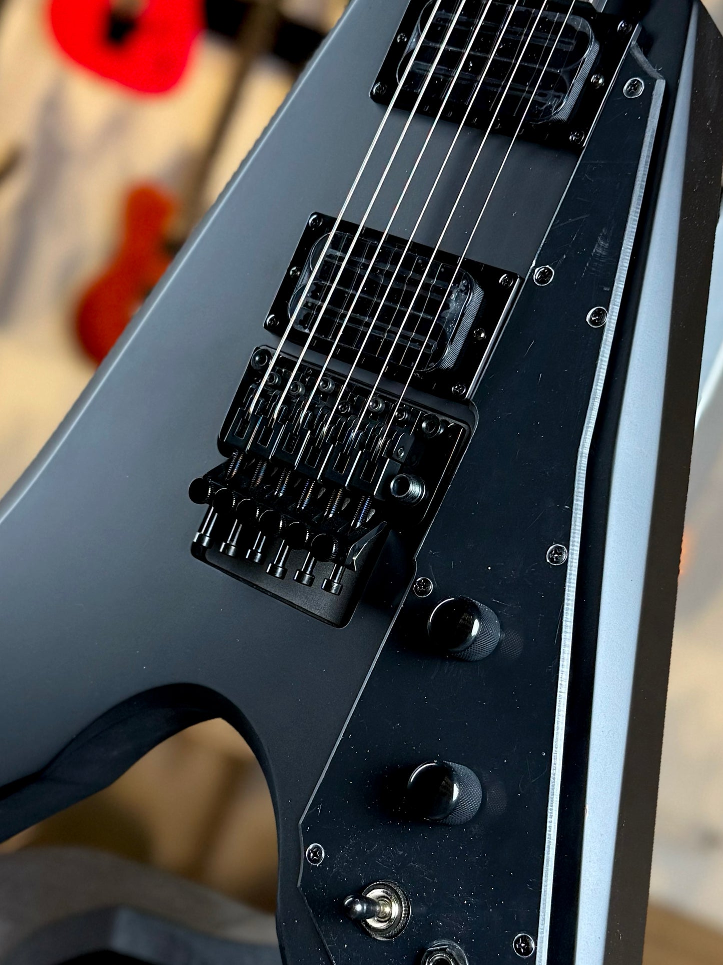 Dunable Asteroid DE | Matte Black Floyd Rose