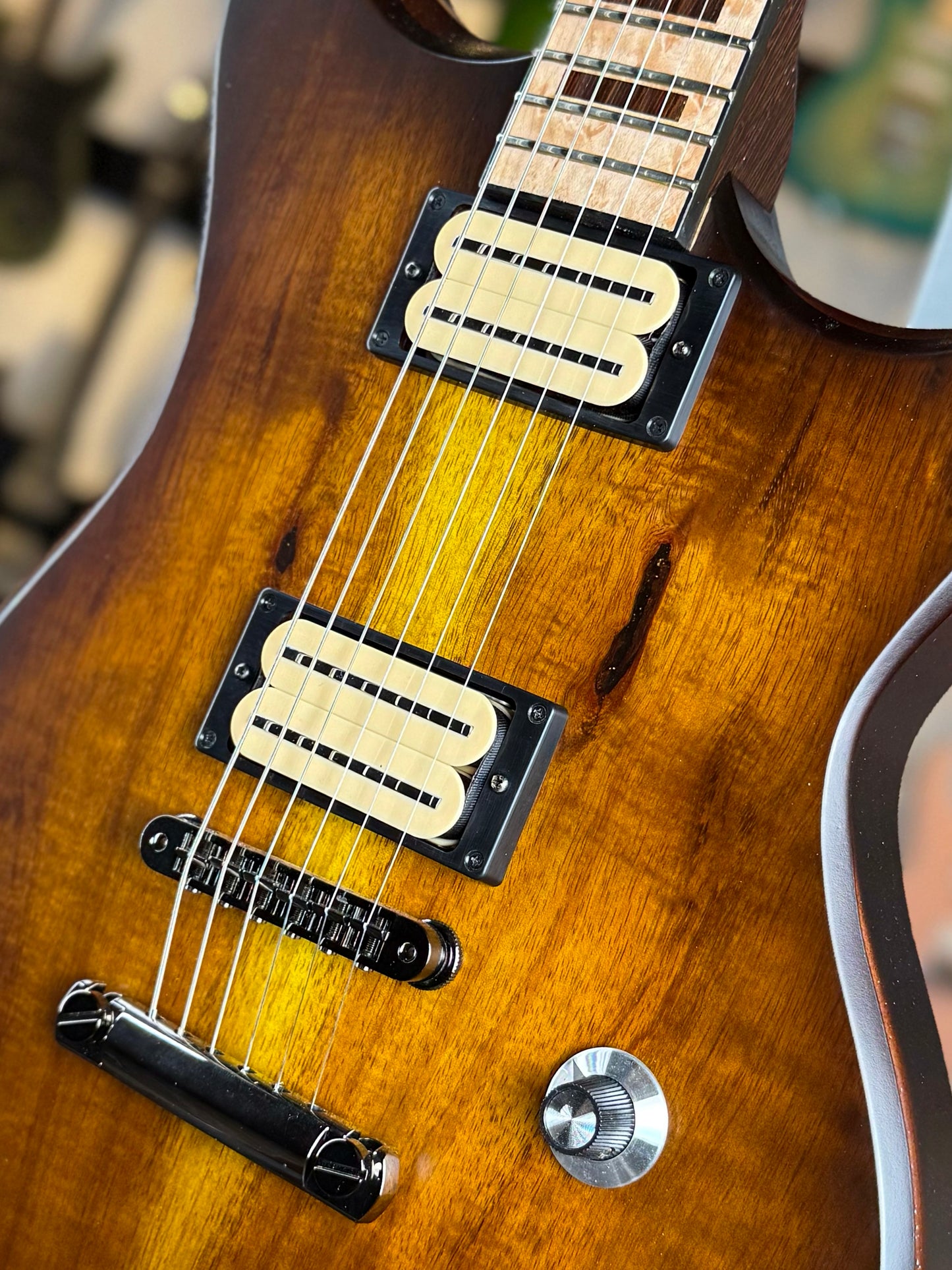 Dunable Cyclops USA Custom Shop | Koa Amber Burst