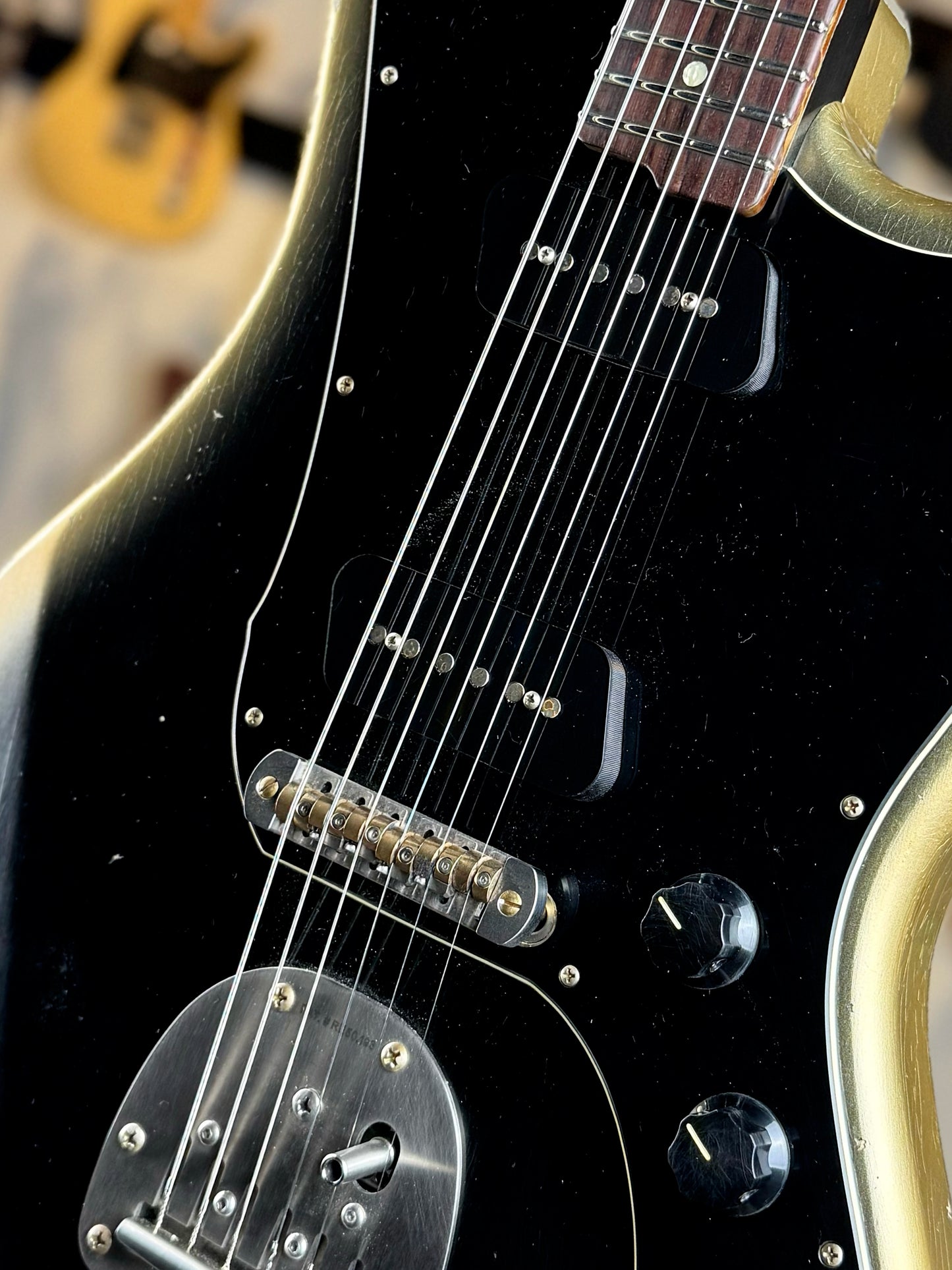 Gavilan Guitars Miramonte Levi Perry Masterbuilt | Reverse Gold Burst