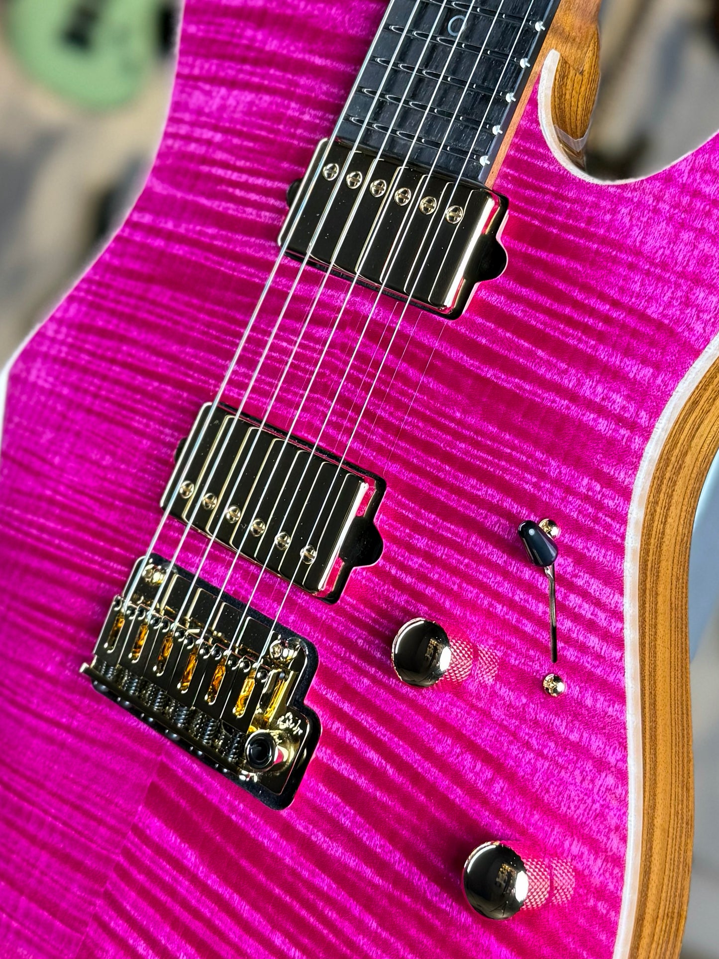 Suhr Modern Custom | Magenta Pink