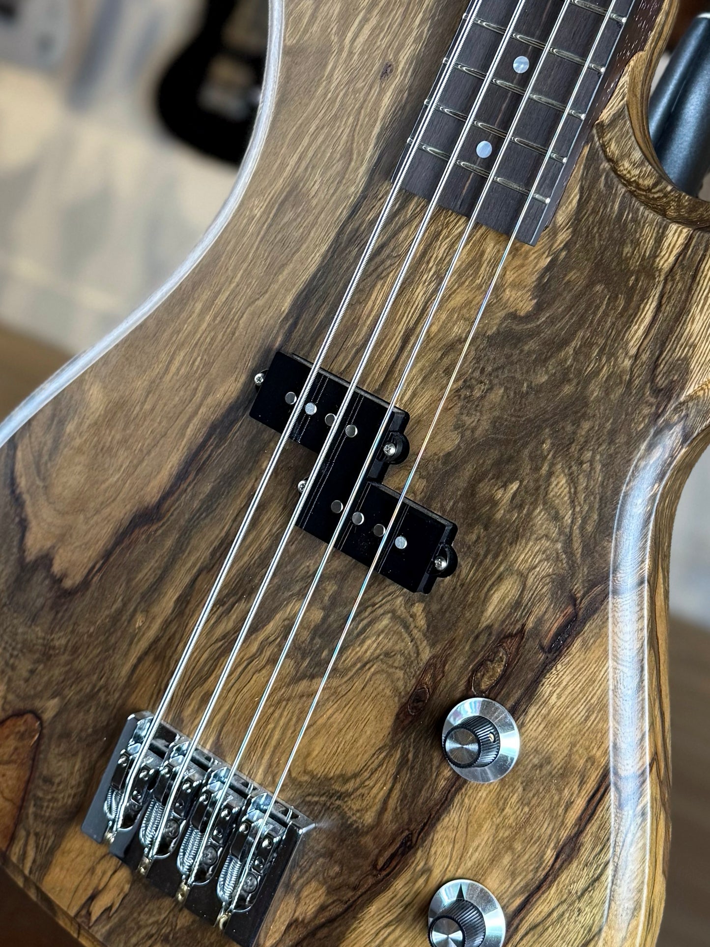Dunable JM5 Jeff Matz Signature USA Custom Shop 4 String | Black Limba