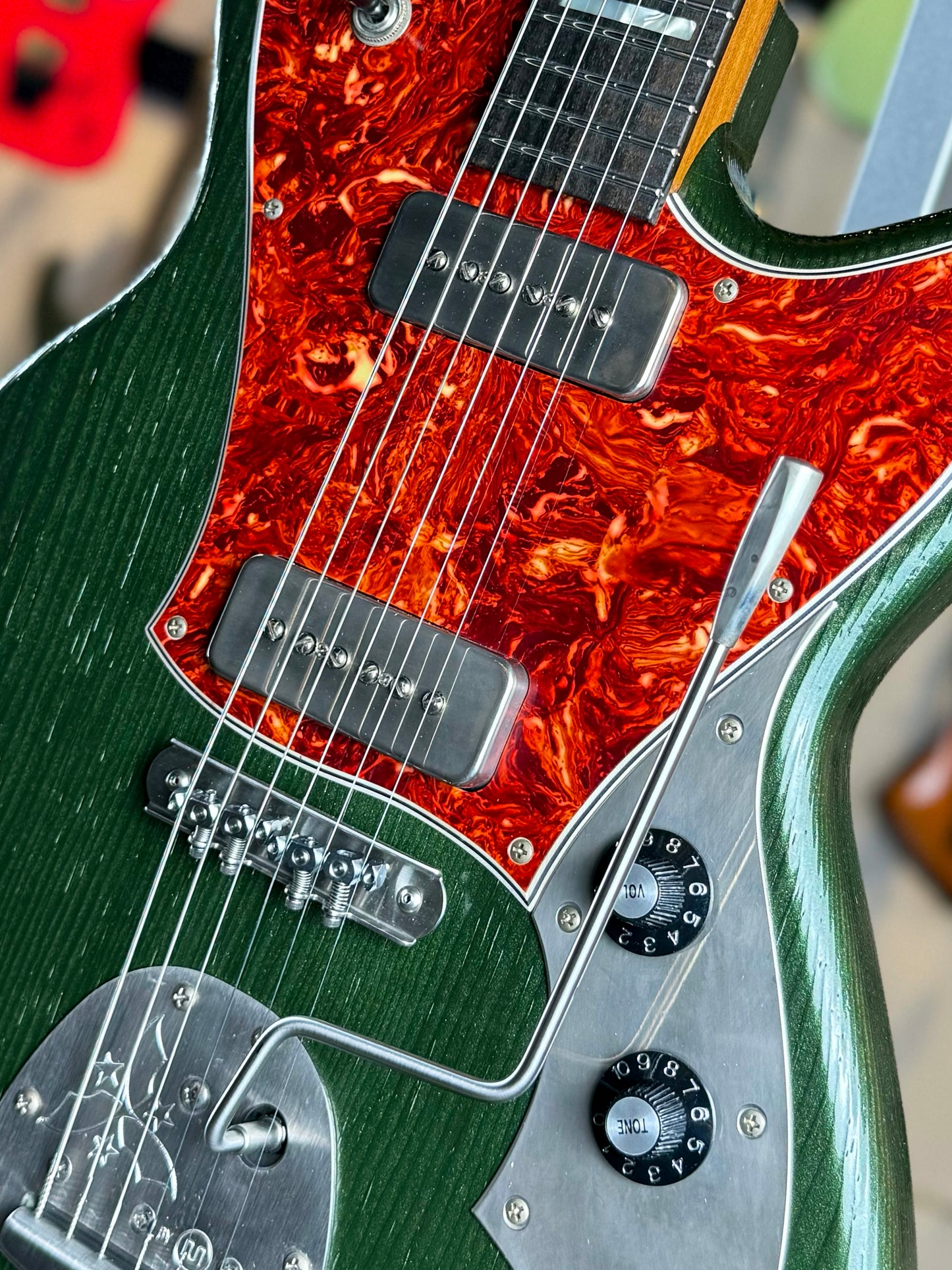 Novo Guitars Serus J Custom | Cadillac Green