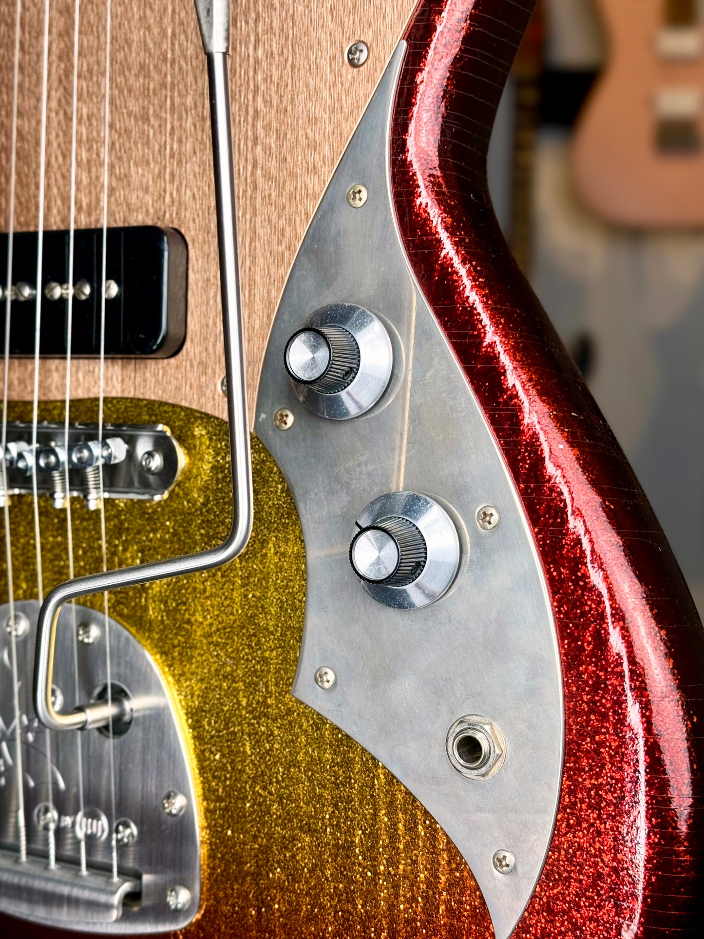 Novo Guitars Serus J Custom | Sienna Burst Sparkle