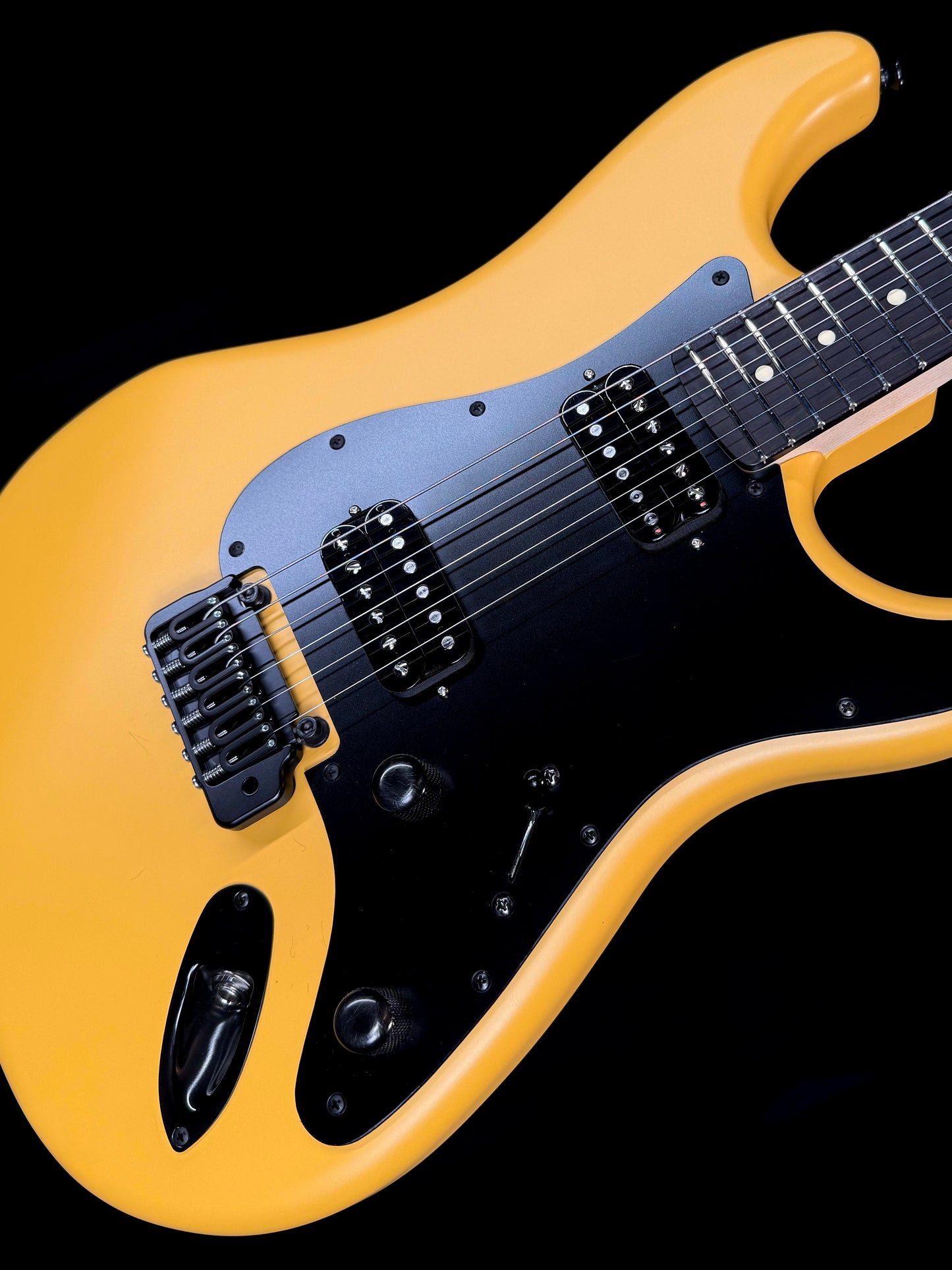 LSL Instruments Saticoy | TV Yellow Satin