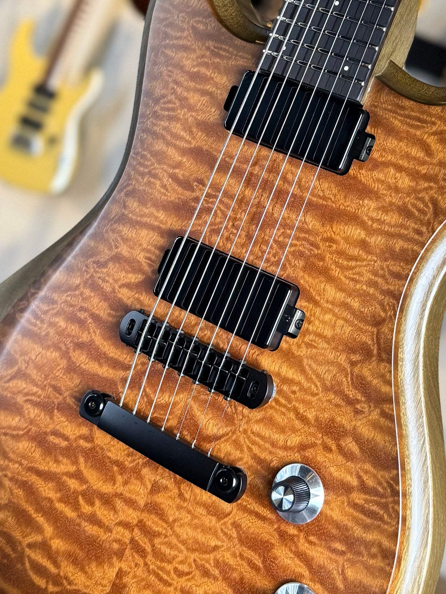Dunable Gnarwhal 7 String USA Custom Shop | Quilt Sapele Natural Burst