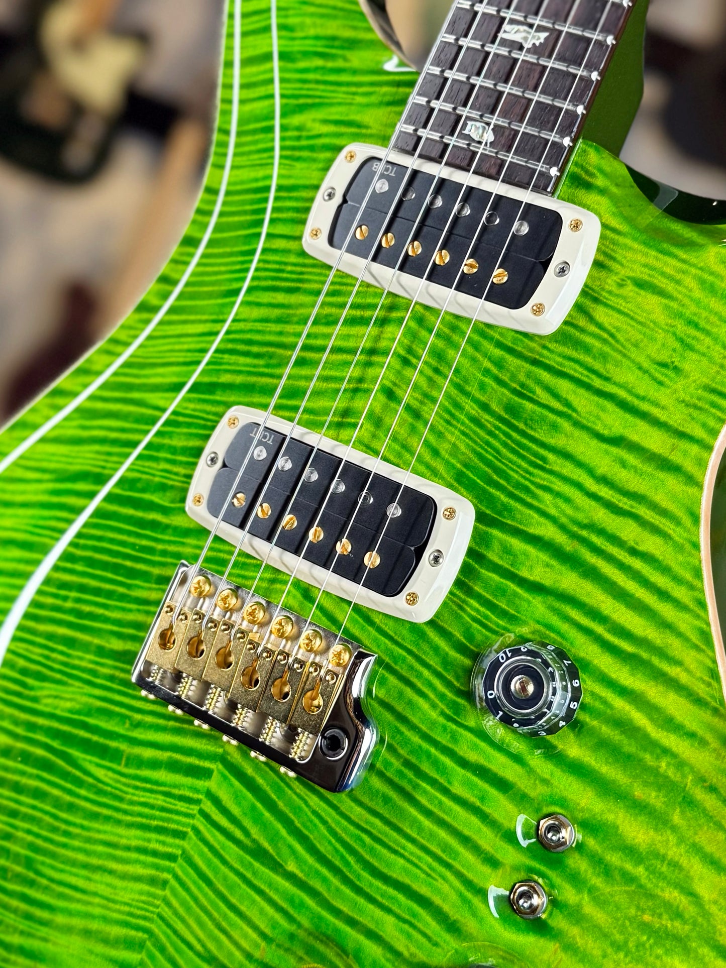 PRS Custom 24-08 Sprayer's Choice | Electric Lime