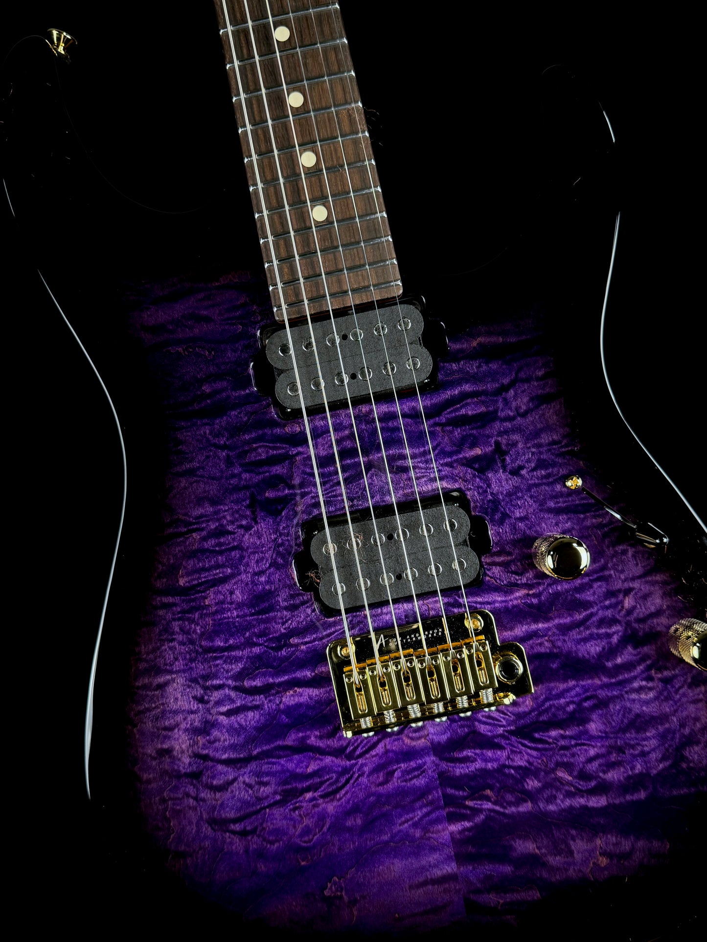 Tom Anderson Arc Angel | Transparent Purple to Black Burst