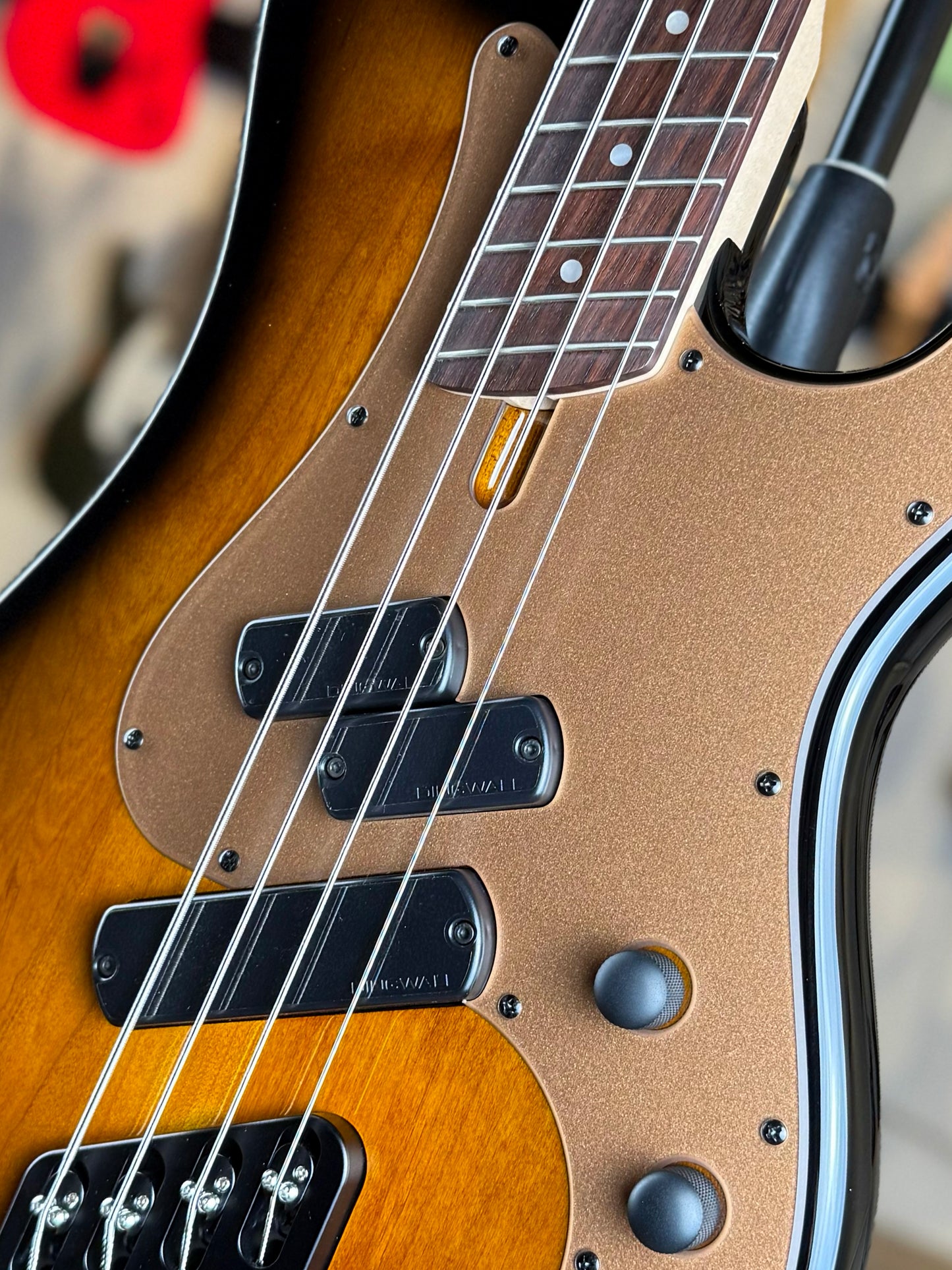 Dingwall Guitars SP1 4 String | Gloss Vintageburst