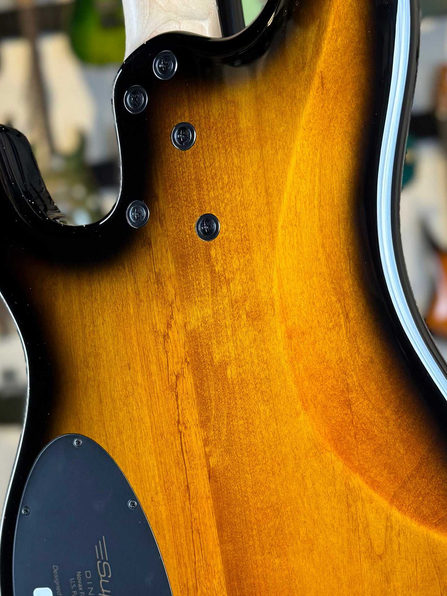 Dingwall Guitars SP1 4 String | Gloss Vintageburst