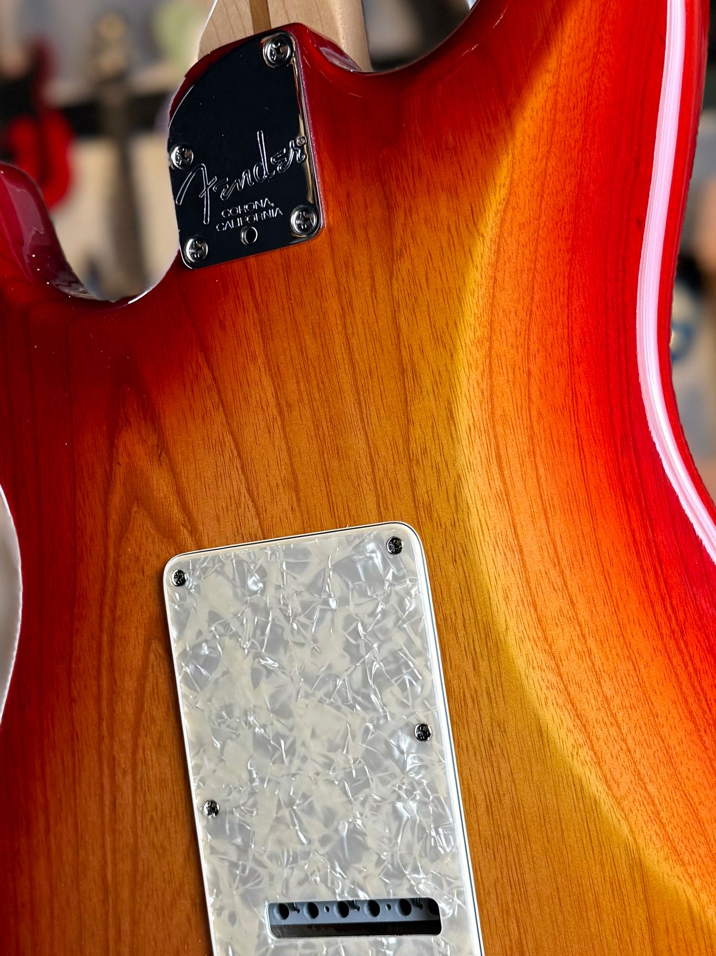 Fender American Deluxe Stratocaster | Aged Cherry Sunburst