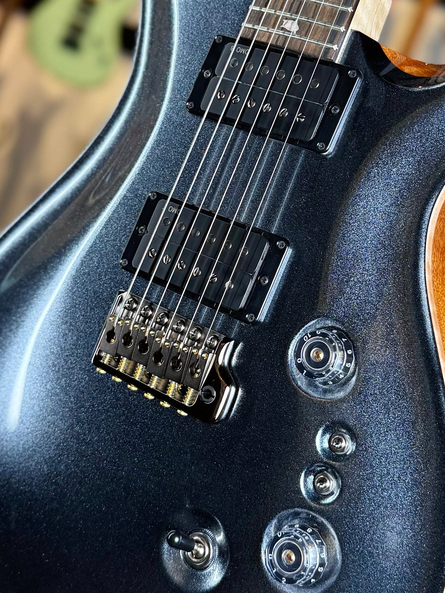 PRS Custom 24-08 Wood Library Sprayer's Choice | Gunmetal Grey Sparkle/Natural Back