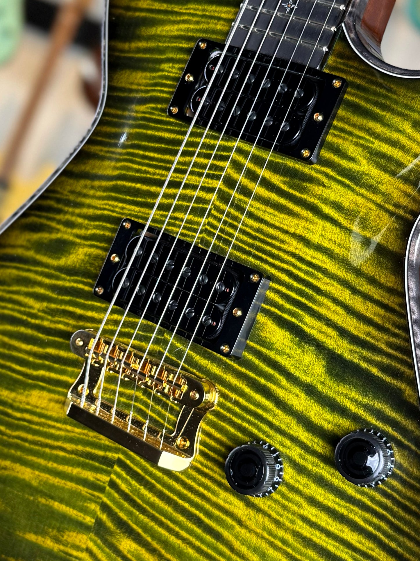 Knaggs Kenai T1 | Greenburst Onyx