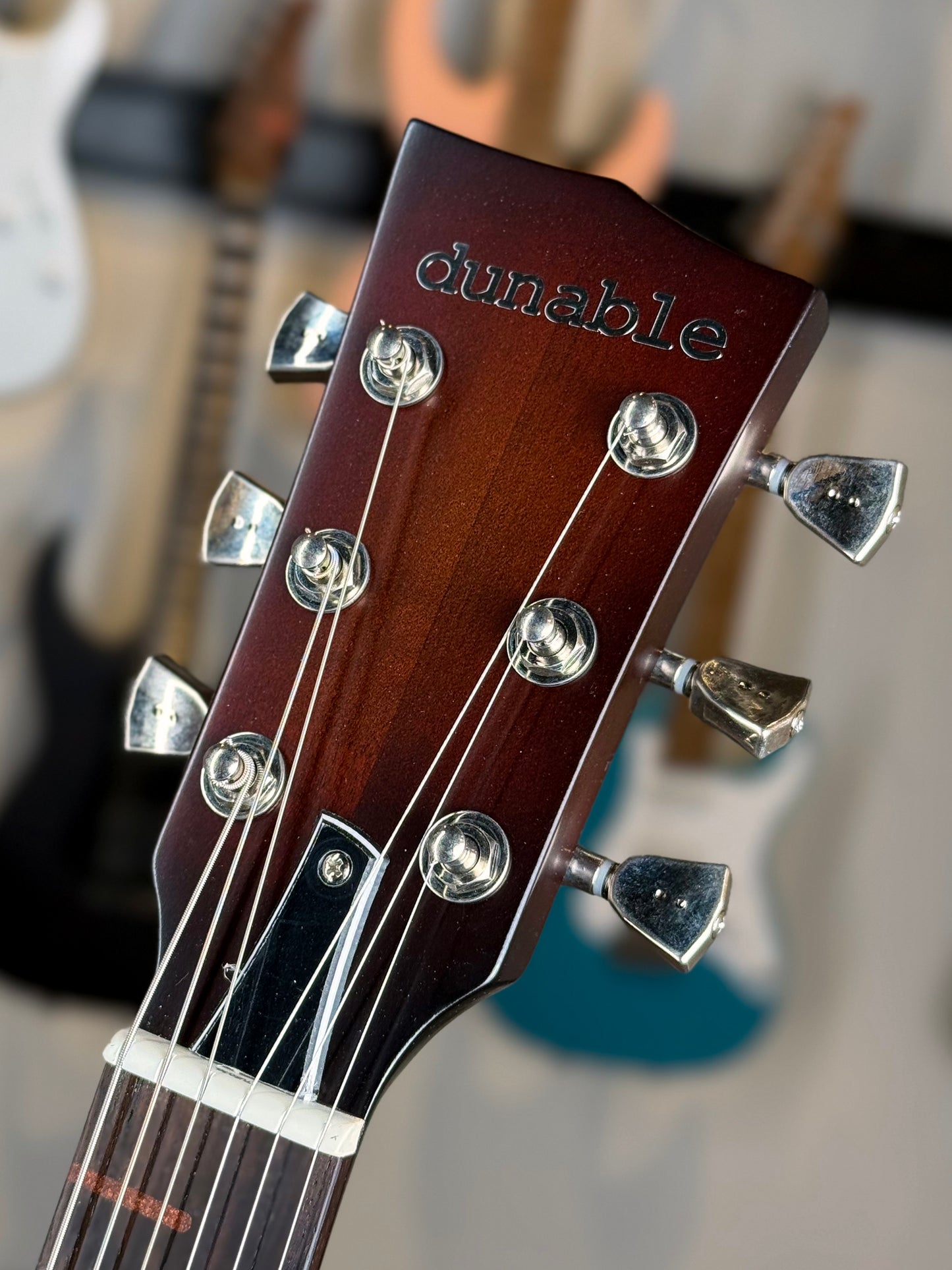 Dunable Gnarwhal USA Custom Shop | Amber 3-Tone Burst