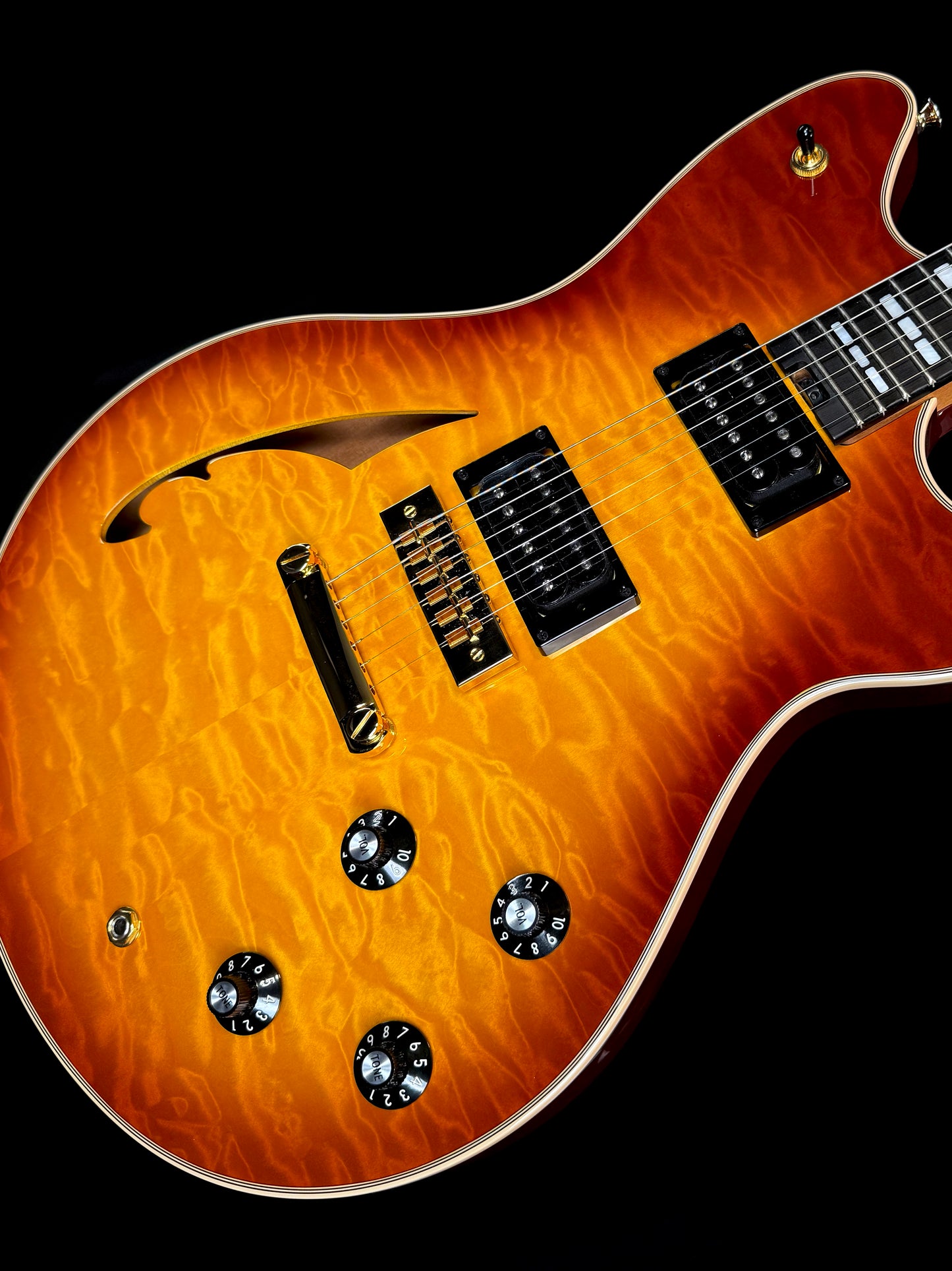 EVH SA-126 Special, QM | Tobacco Burst