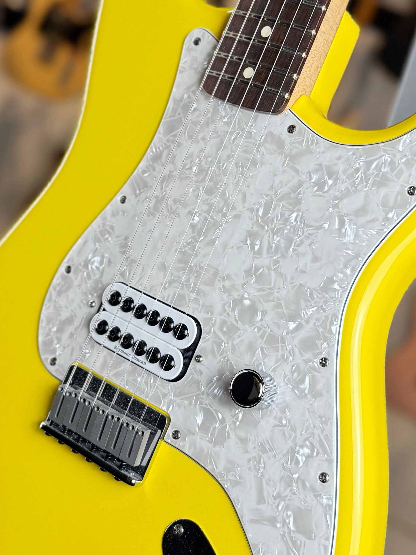 Fender Limited Edition Tom DeLonge Stratocaster | Graffiti Yellow