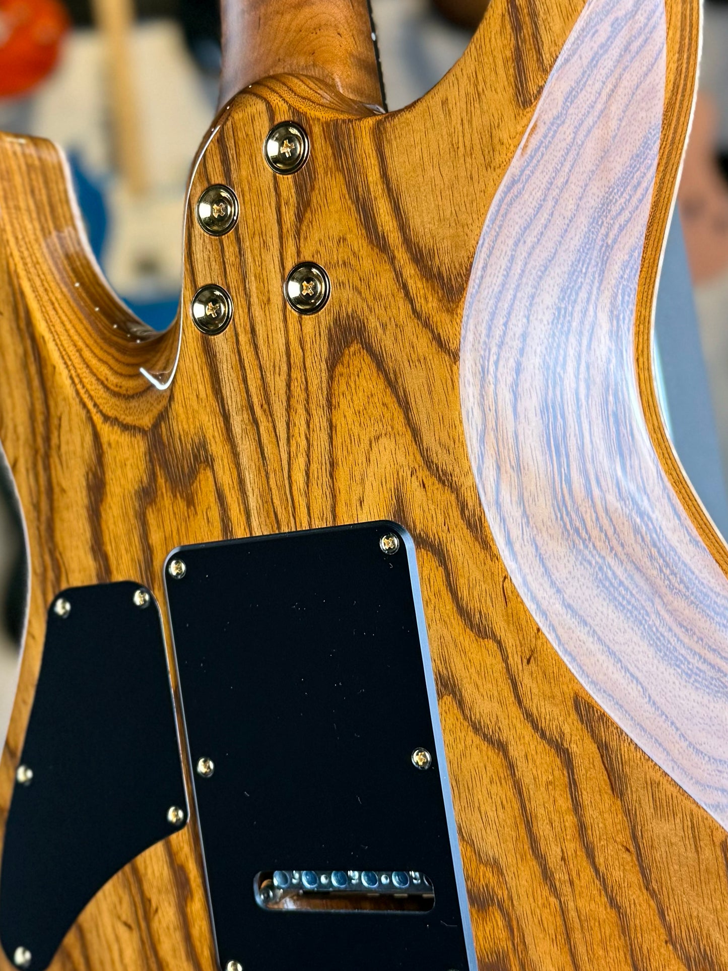Suhr Modern Custom | Magenta Pink