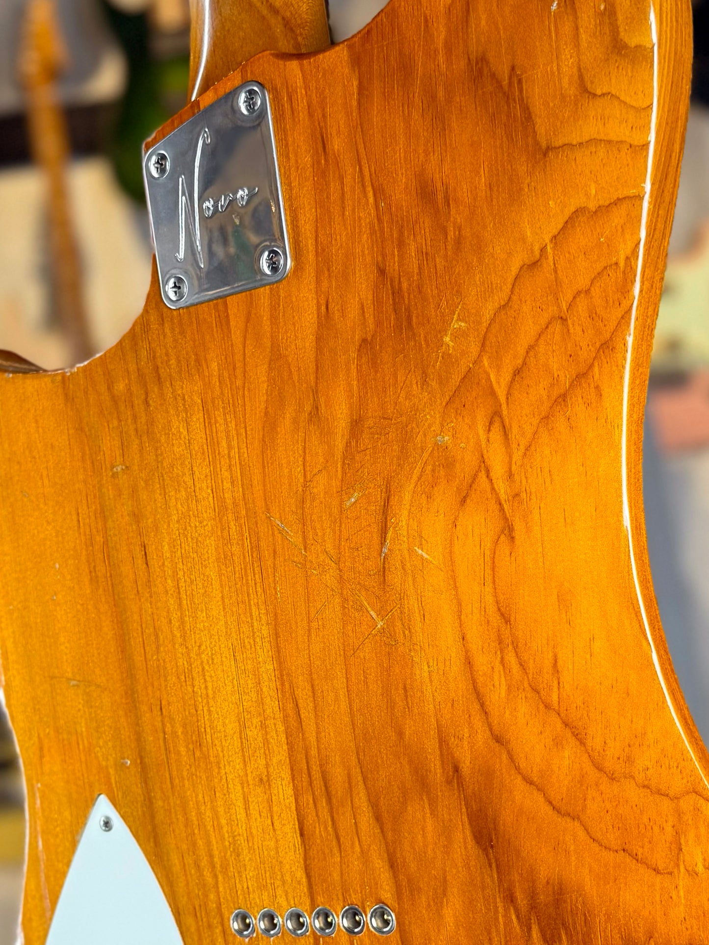 Novo Guitars Voltur Nucleus NAMM 2026 Limited Edition | Amber